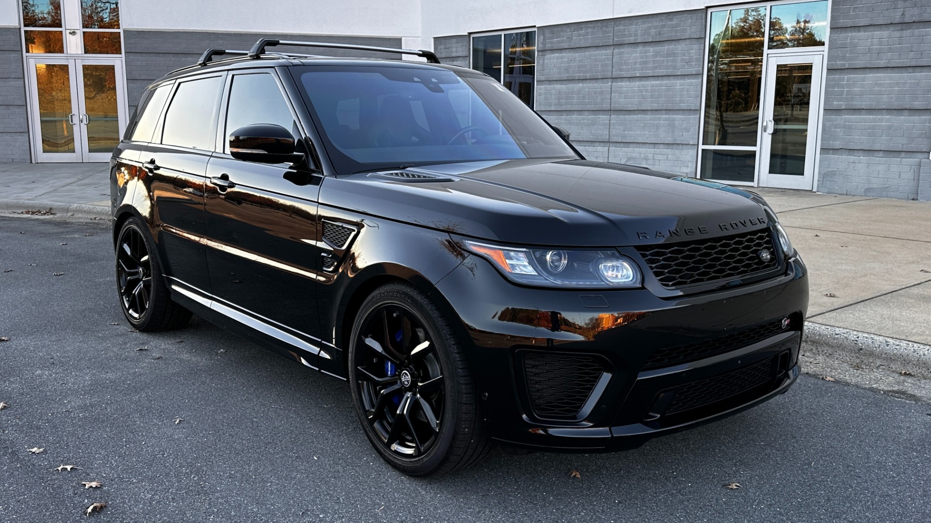 Used 2017 Land Rover Range Rover Sport SVR / DRIVE PRO PACKAGE / MERIDIAN SURROUND SOUND / SUPERCHARGED V8 / PANOR for sale $63,999 at Formula Imports in Charlotte NC 28227 4
