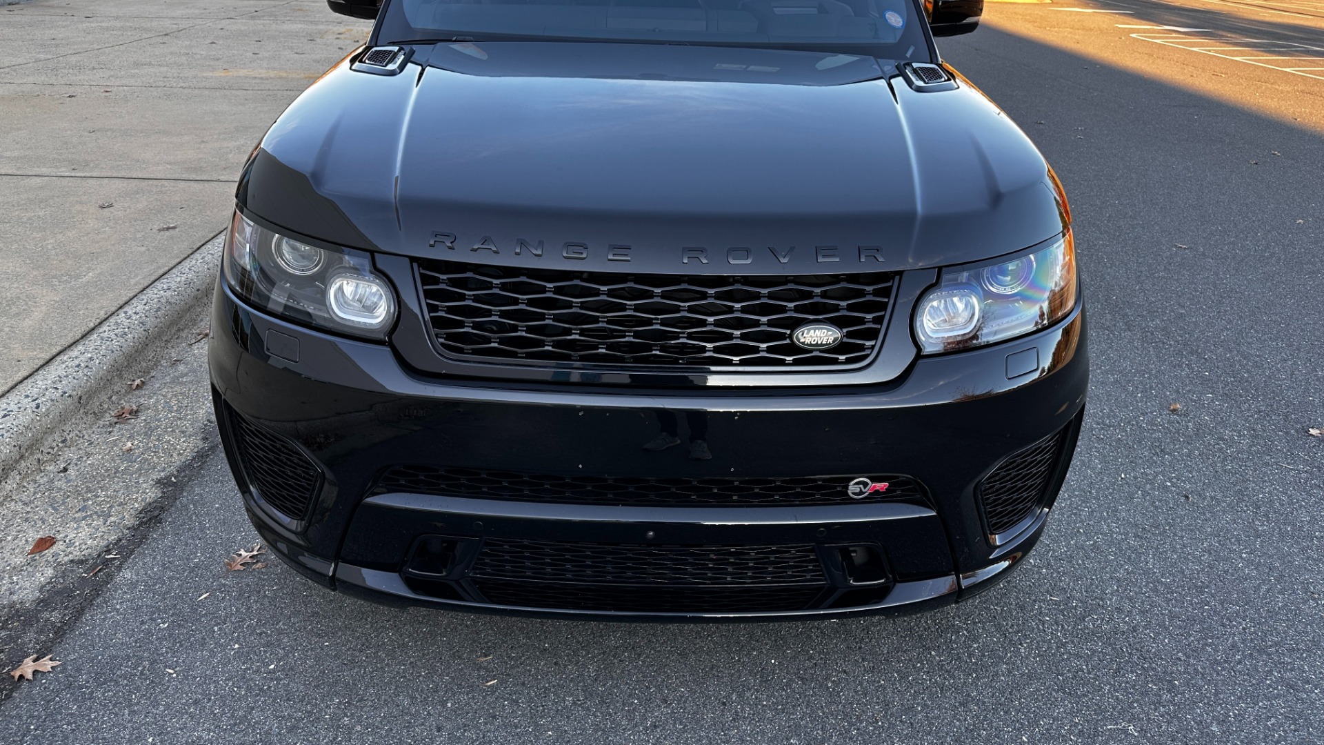 Used 2017 Land Rover Range Rover Sport SVR / DRIVE PRO PACKAGE / MERIDIAN SURROUND SOUND / SUPERCHARGED V8 / PANOR for sale Sold at Formula Imports in Charlotte NC 28227 8
