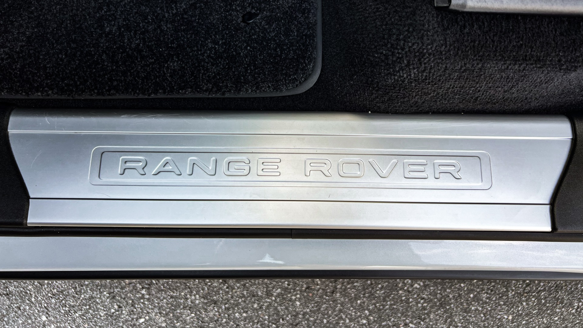 Used 2018 Land Rover Range Rover Sport SVR / SVO ULTRA METALLIC PAINT / MERIDIAN SIGNATURE / 22IN WHEELS for sale Sold at Formula Imports in Charlotte NC 28227 21