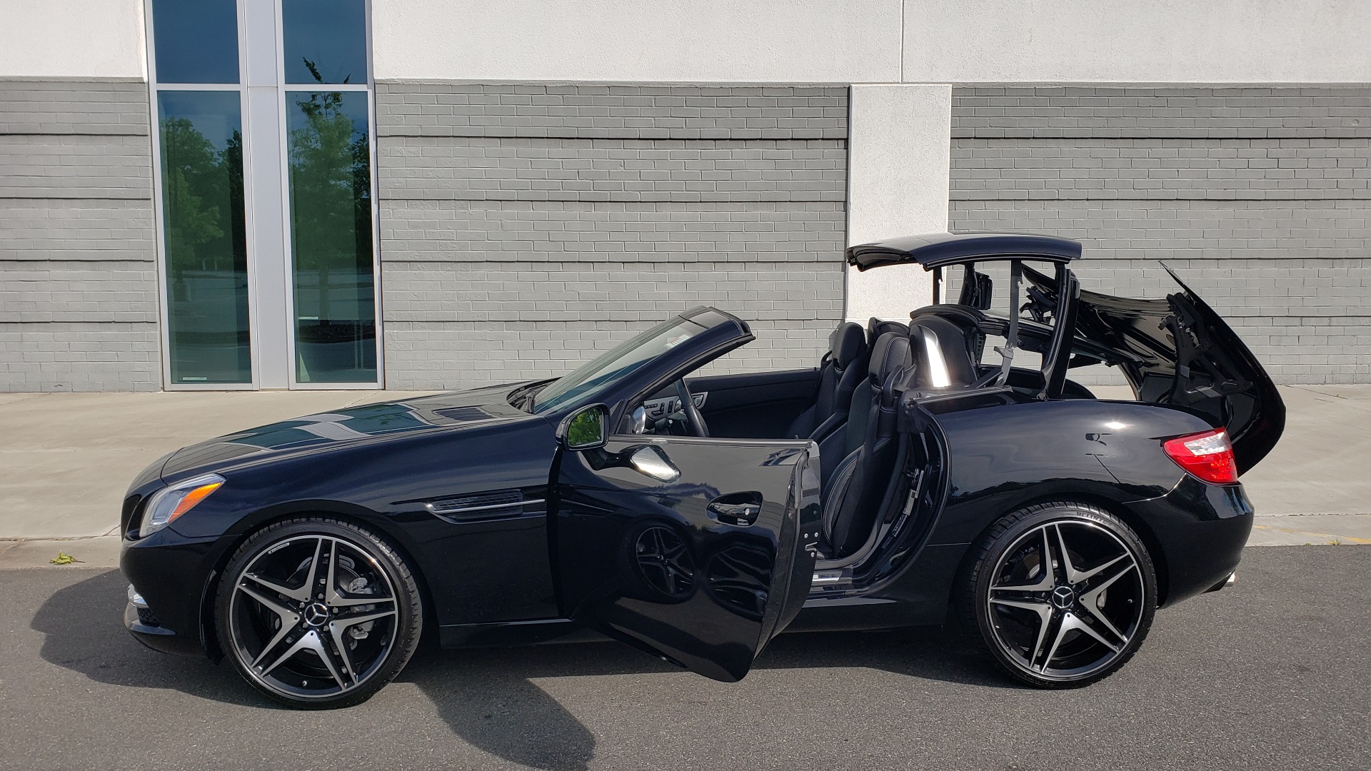 Used 2012 Mercedes-Benz SLK-CLASS SLK 250 ROADSTER / PREM 1 PKG / COMAND LAUNCH PKG / 7-SPD AUTO for sale Sold at Formula Imports in Charlotte NC 28227 14