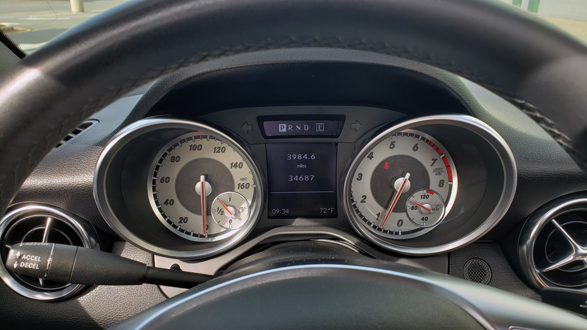 Used 2012 Mercedes-Benz SLK-CLASS SLK 250 ROADSTER / PREM 1 PKG / COMAND LAUNCH PKG / 7-SPD AUTO for sale Sold at Formula Imports in Charlotte NC 28227 24