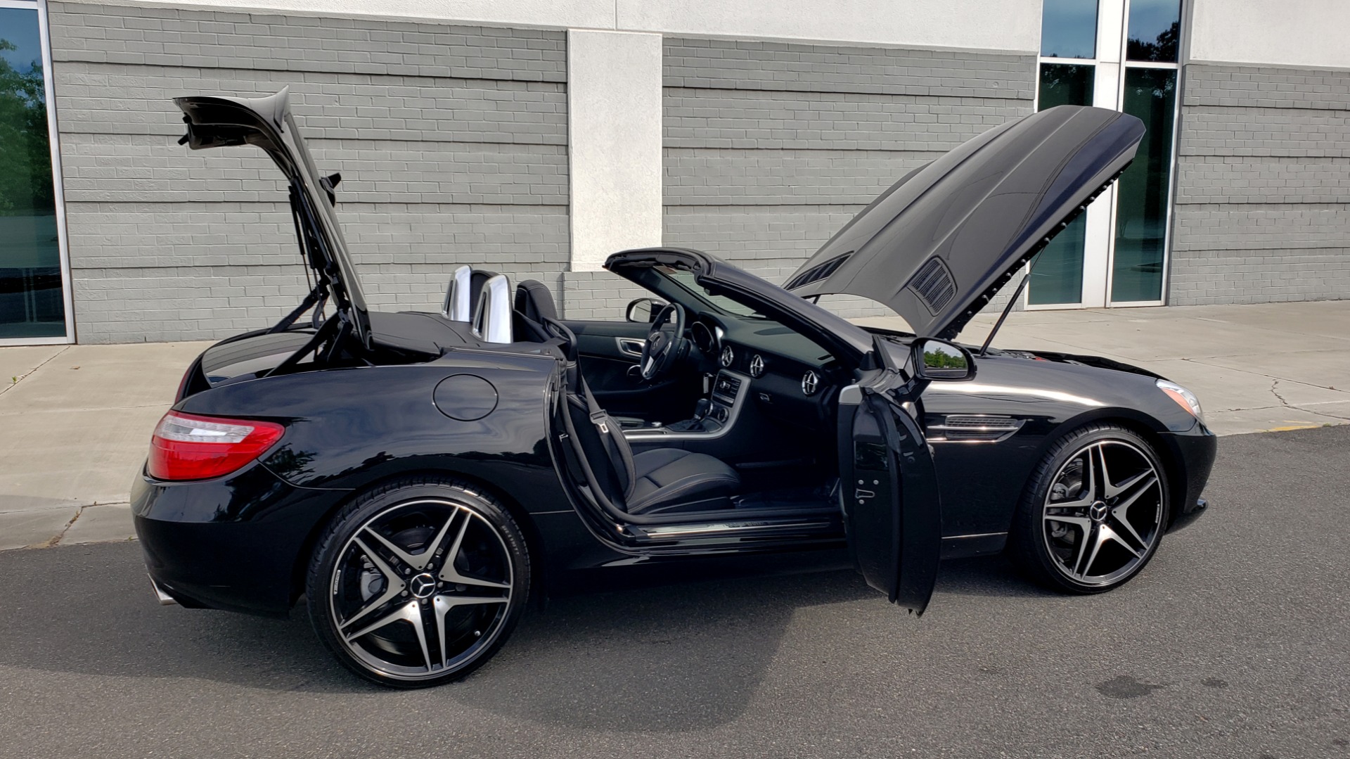 Used 2012 Mercedes-Benz SLK-CLASS SLK 250 ROADSTER / PREM 1 PKG / COMAND LAUNCH PKG / 7-SPD AUTO for sale Sold at Formula Imports in Charlotte NC 28227 31