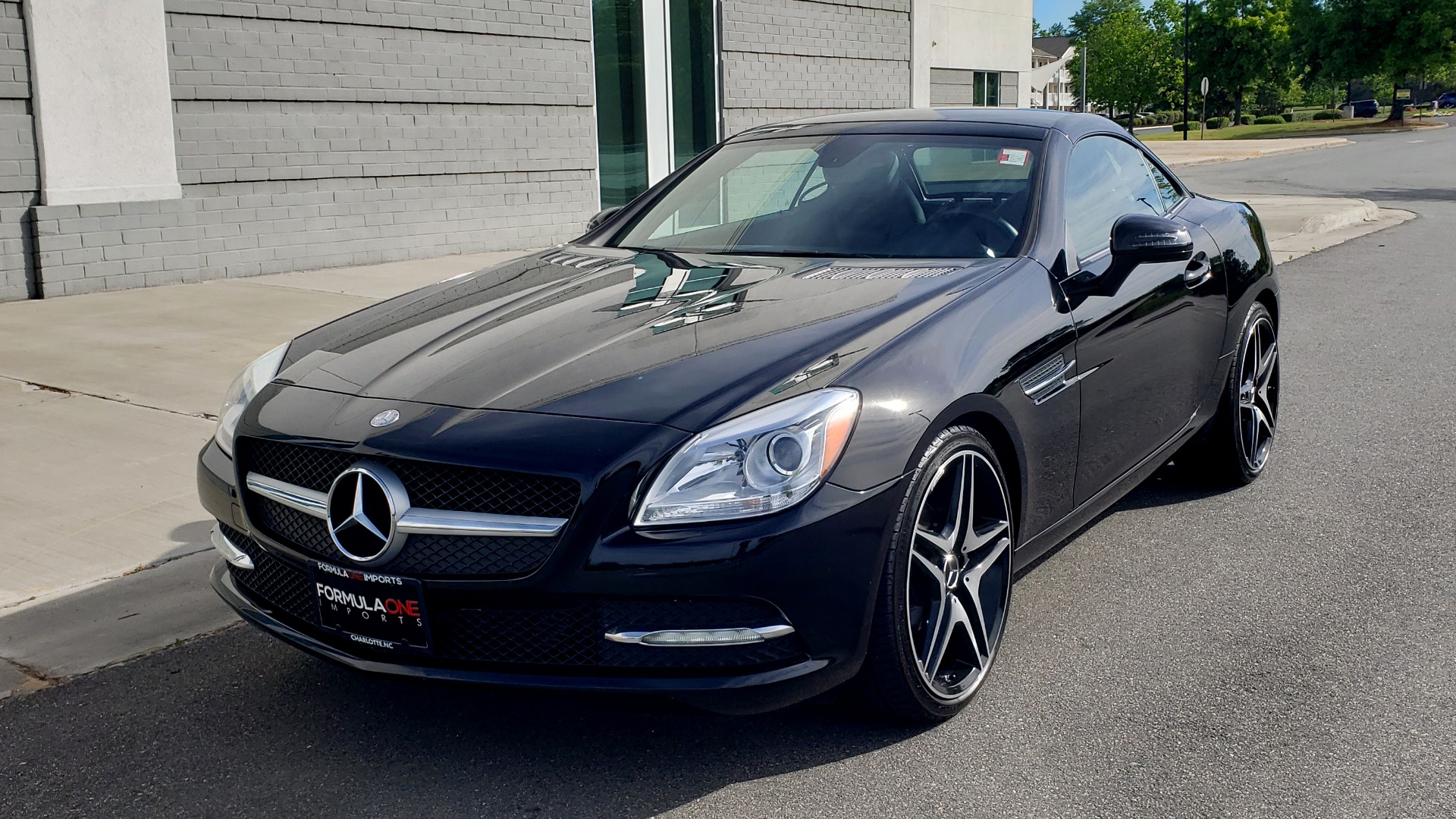 Used 2012 Mercedes-Benz SLK-CLASS SLK 250 ROADSTER / PREM 1 PKG / COMAND LAUNCH PKG / 7-SPD AUTO for sale Sold at Formula Imports in Charlotte NC 28227 5