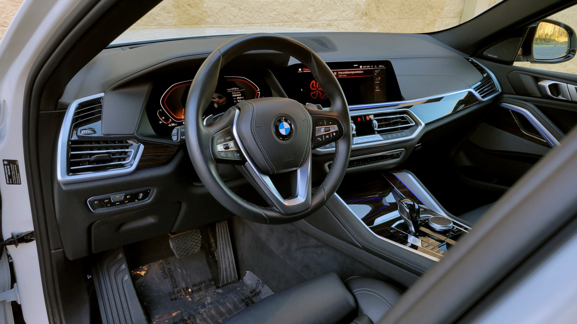 Used 2021 BMW X6 XDRIVE40I PREMIUM / HUD / NAV / H/K SND / SUNROOF / REARVIEW for sale Sold at Formula Imports in Charlotte NC 28227 27
