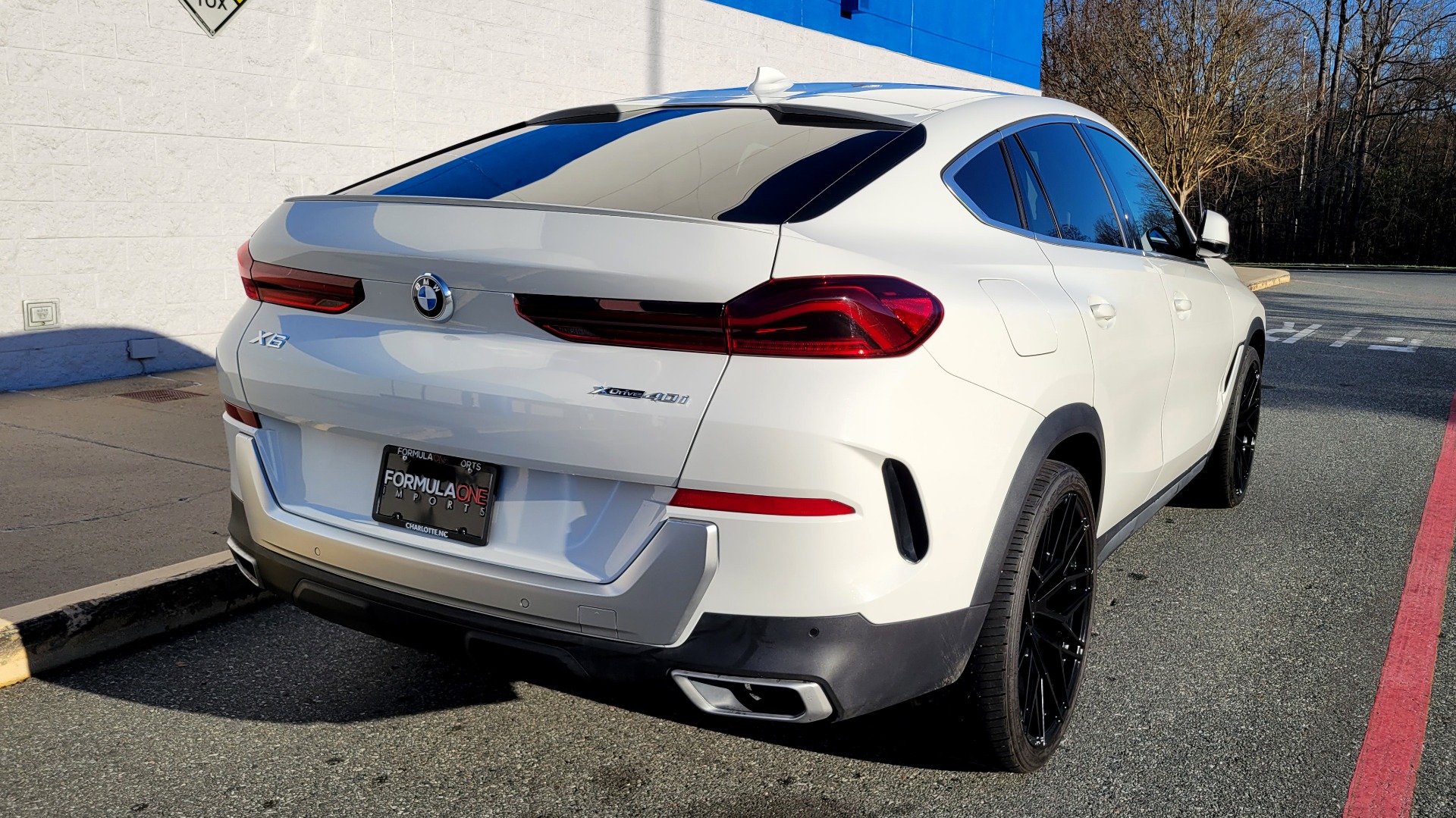 Used 2021 BMW X6 XDRIVE40I PREMIUM / HUD / NAV / H/K SND / SUNROOF / REARVIEW for sale Sold at Formula Imports in Charlotte NC 28227 5