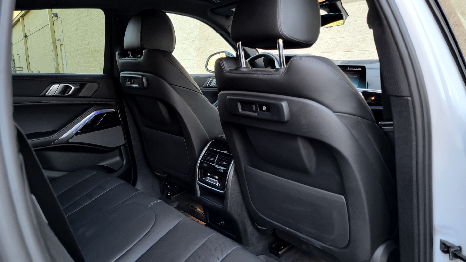 Used 2021 BMW X6 XDRIVE40I PREMIUM / HUD / NAV / H/K SND / SUNROOF / REARVIEW for sale Sold at Formula Imports in Charlotte NC 28227 63