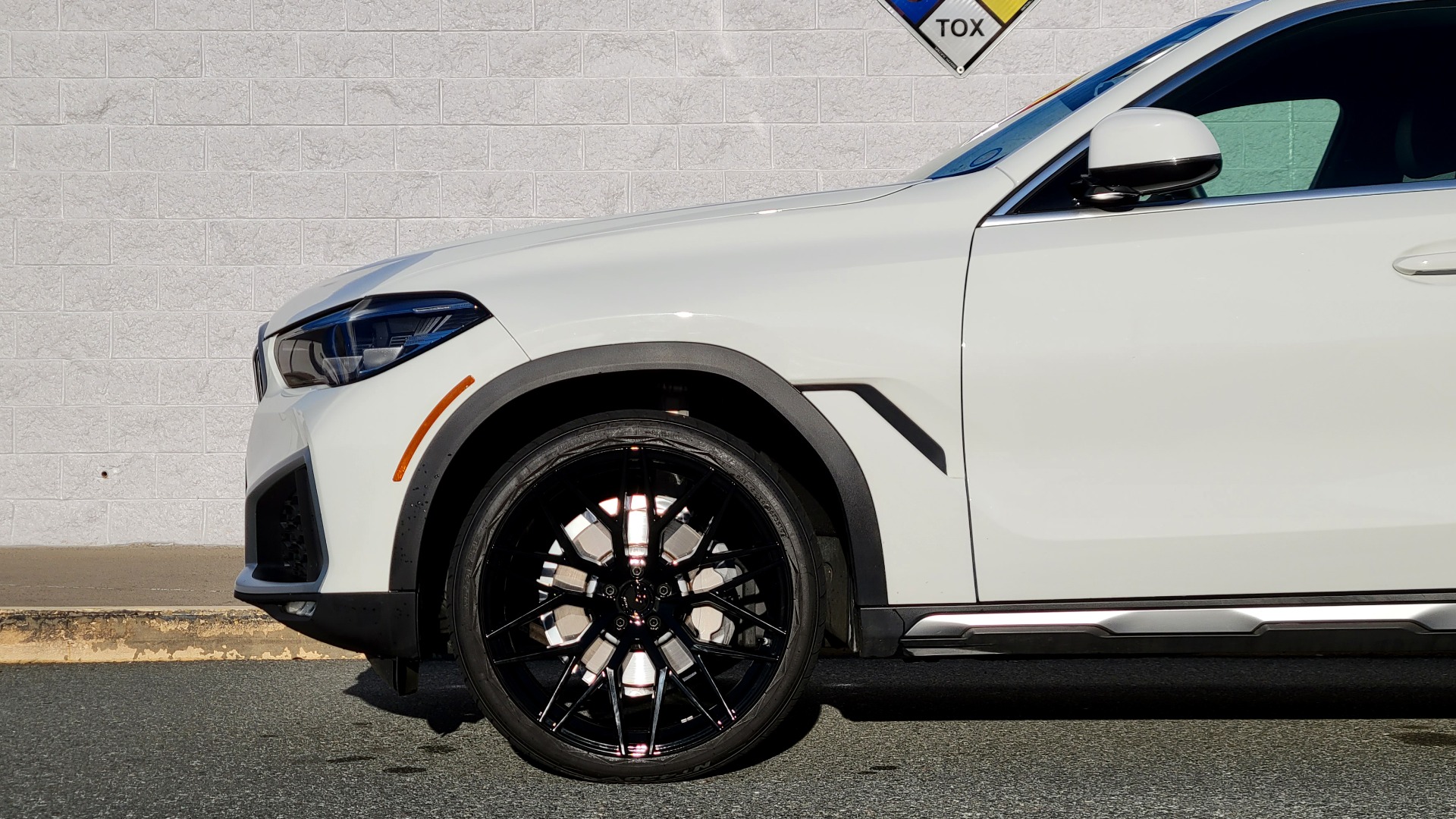 Used 2021 BMW X6 XDRIVE40I PREMIUM / HUD / NAV / H/K SND / SUNROOF / REARVIEW for sale Sold at Formula Imports in Charlotte NC 28227 75