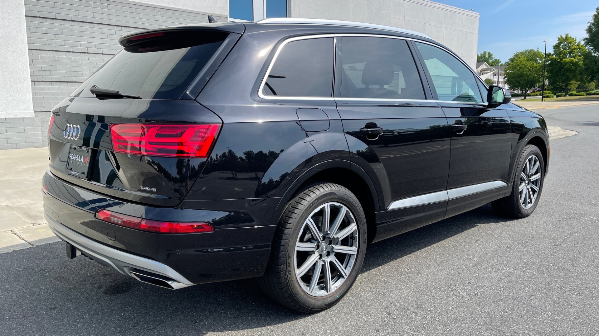 Used 2018 Audi Q7 PREMIUM PLUS / NAV / PANO-ROOF / BOSE / 3-ROW / REARVIEW for sale Sold at Formula Imports in Charlotte NC 28227 2