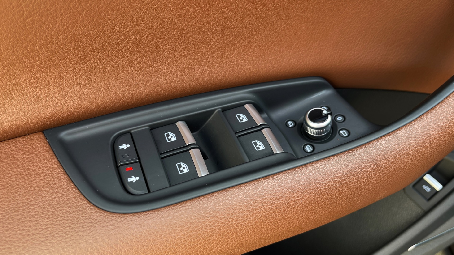 Used 2018 Audi Q7 PREMIUM PLUS / NAV / PANO-ROOF / BOSE / 3-ROW / REARVIEW for sale Sold at Formula Imports in Charlotte NC 28227 30