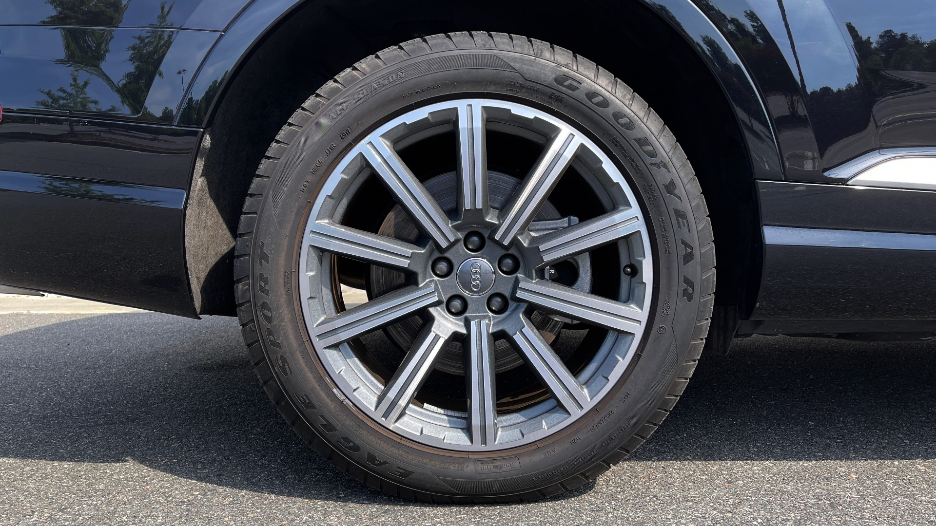 Used 2018 Audi Q7 PREMIUM PLUS / NAV / PANO-ROOF / BOSE / 3-ROW / REARVIEW for sale Sold at Formula Imports in Charlotte NC 28227 85