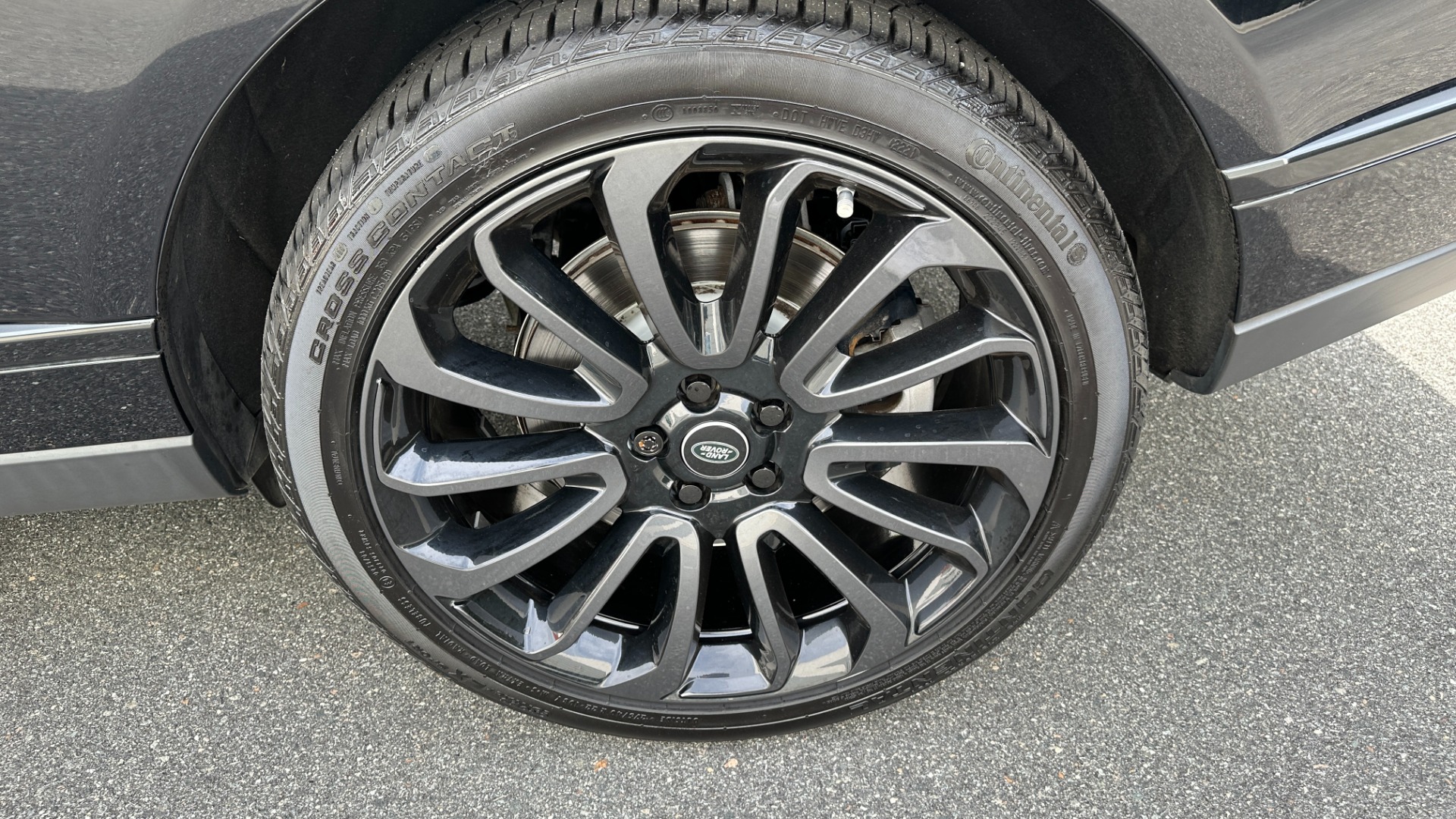 Used 2017 Land Rover RANGE ROVER SC V8 / VISION ASST / DRIVE PKG / MERIDIAN SOUND / PANO-ROOF / NAV / BSM for sale Sold at Formula Imports in Charlotte NC 28227 48