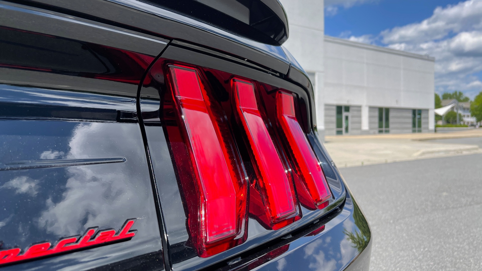 Used 2020 Ford MUSTANG GT PREMIUM / CALIFORNIA SPECIAL / 5.0L V8 / 6-SPD MAN for sale Sold at Formula Imports in Charlotte NC 28227 29