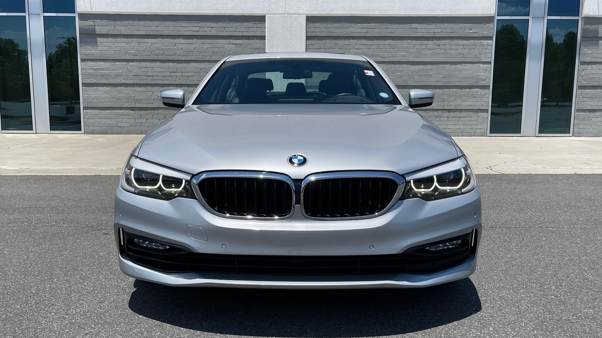 Used 2017 BMW 5-SERIES 530I / NAV / DRVR ASST / SUNROOF / HUD / REARVIEW for sale Sold at Formula Imports in Charlotte NC 28227 12