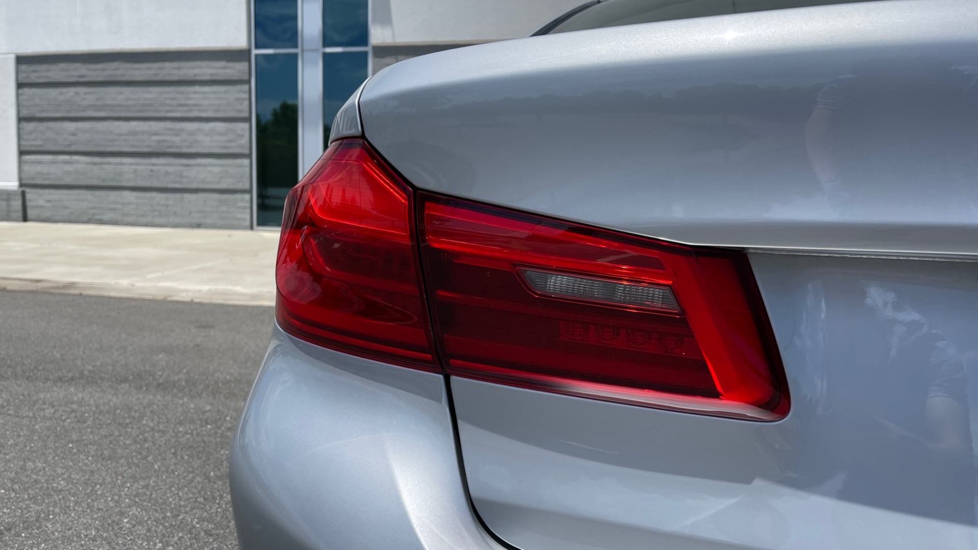 Used 2017 BMW 5-SERIES 530I / NAV / DRVR ASST / SUNROOF / HUD / REARVIEW for sale Sold at Formula Imports in Charlotte NC 28227 24