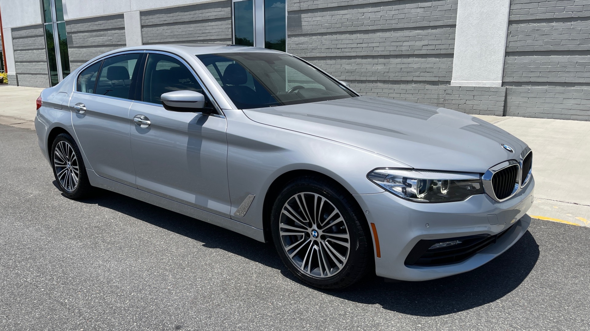 Used 2017 BMW 5-SERIES 530I / NAV / DRVR ASST / SUNROOF / HUD / REARVIEW for sale Sold at Formula Imports in Charlotte NC 28227 7