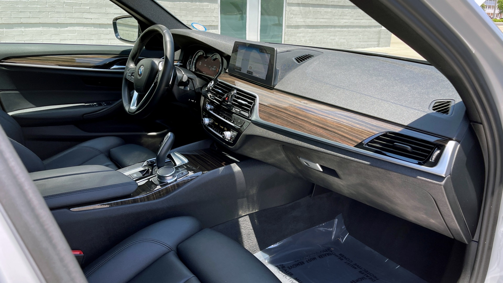 Used 2017 BMW 5-SERIES 530I / NAV / DRVR ASST / SUNROOF / HUD / REARVIEW for sale Sold at Formula Imports in Charlotte NC 28227 72