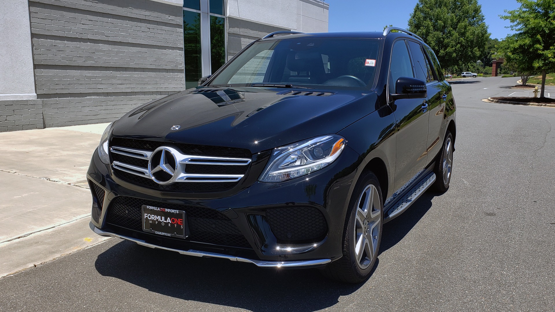 Used 2018 Mercedes-Benz GLE 350 4MATIC PREMIUM / NAV / AMG LINE INT / H/K SND / SUNROOF / REARVIEW for sale Sold at Formula Imports in Charlotte NC 28227 3