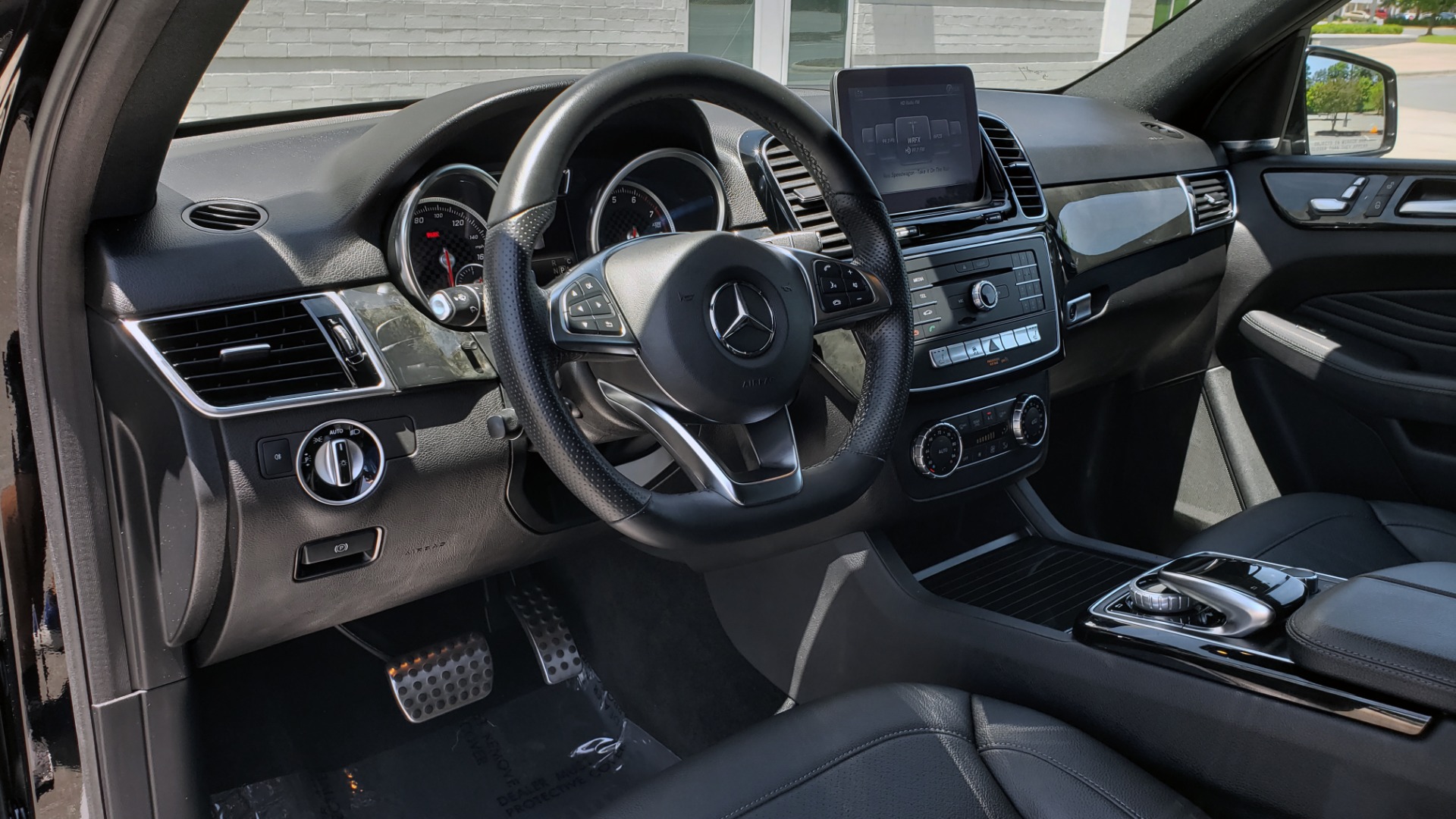Used 2018 Mercedes-Benz GLE 350 4MATIC PREMIUM / NAV / AMG LINE INT / H/K SND / SUNROOF / REARVIEW for sale Sold at Formula Imports in Charlotte NC 28227 36