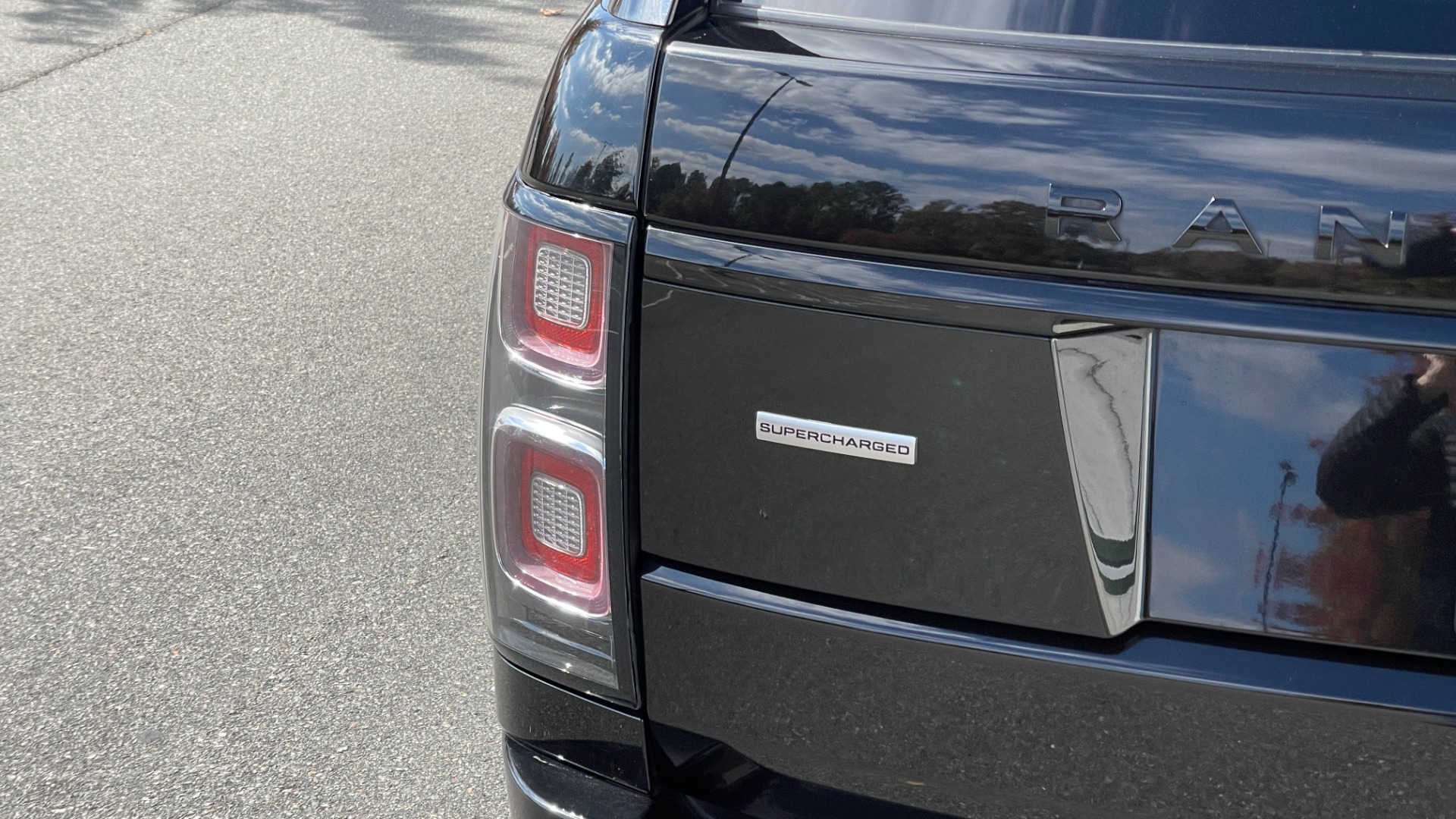 Used 2018 Land Rover Range Rover for sale Sold at Formula Imports in Charlotte NC 28227 10