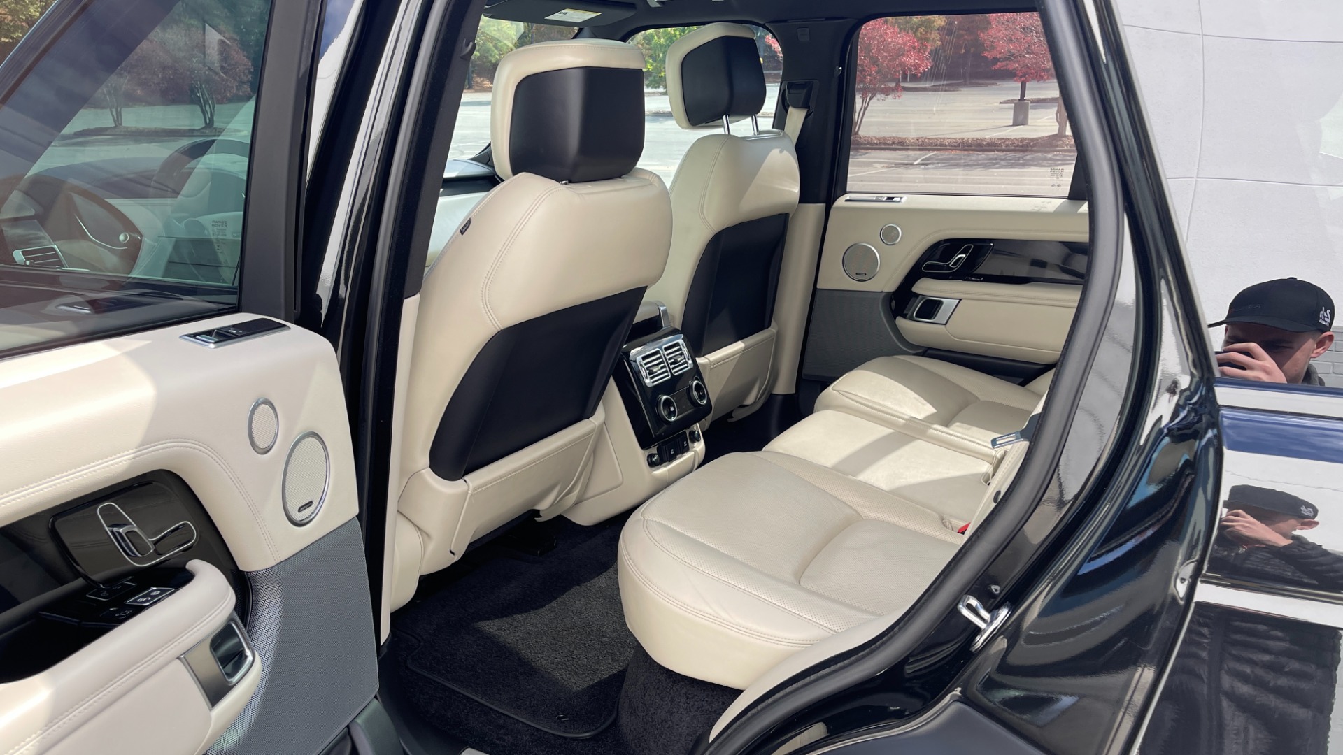 Used 2018 Land Rover Range Rover for sale Sold at Formula Imports in Charlotte NC 28227 15