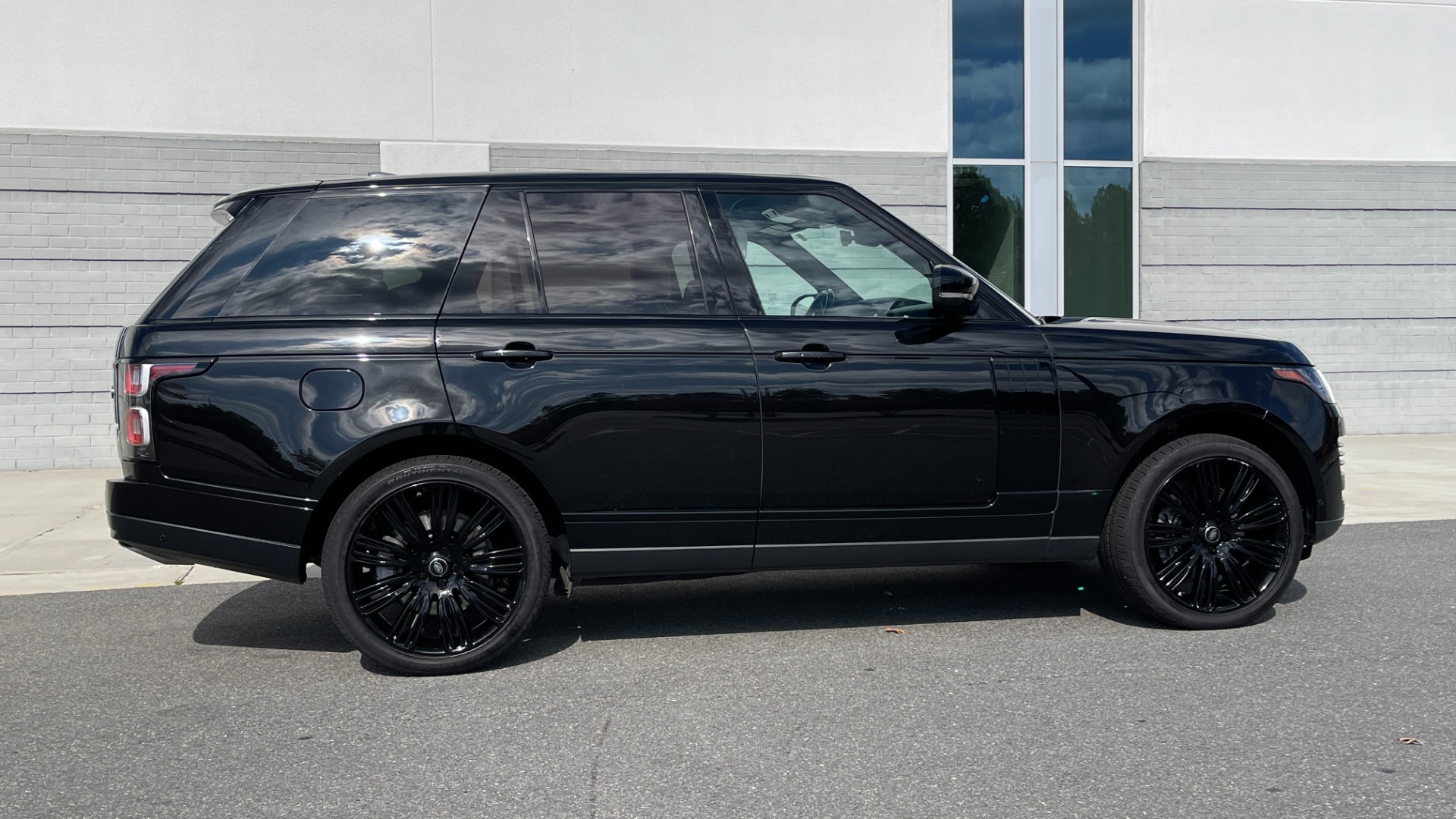 Used 2018 Land Rover Range Rover for sale Sold at Formula Imports in Charlotte NC 28227 8