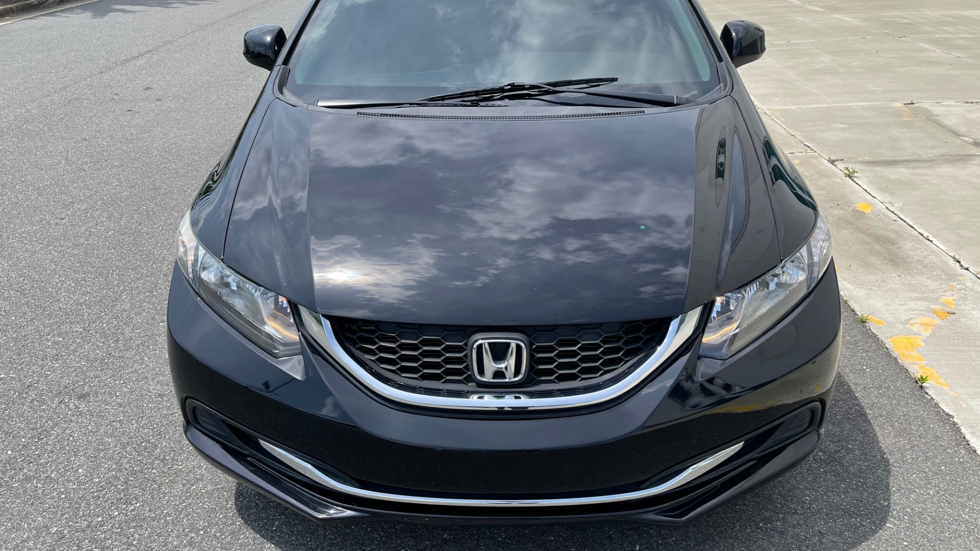 Used 2013 Honda CIVIC SEDAN LX / 5-SPD AUTO / 1.8L 4-CYL / BLUETOOTH / AIR CONDITIONING for sale Sold at Formula Imports in Charlotte NC 28227 7