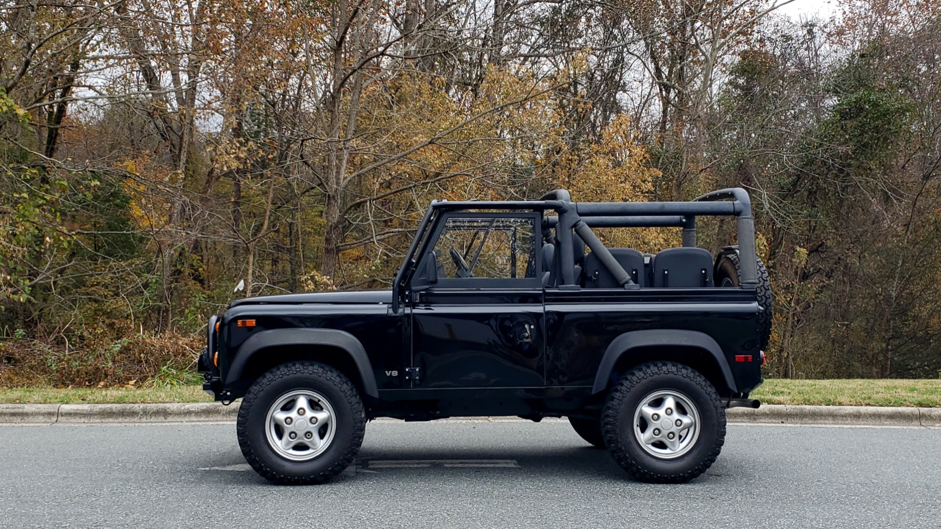 Used 1997 Land Rover DEFENDER 90 NAS SOFT-TOP 4x4 / LOW MILES / SUPER CLEAN for sale Sold at Formula Imports in Charlotte NC 28227 3