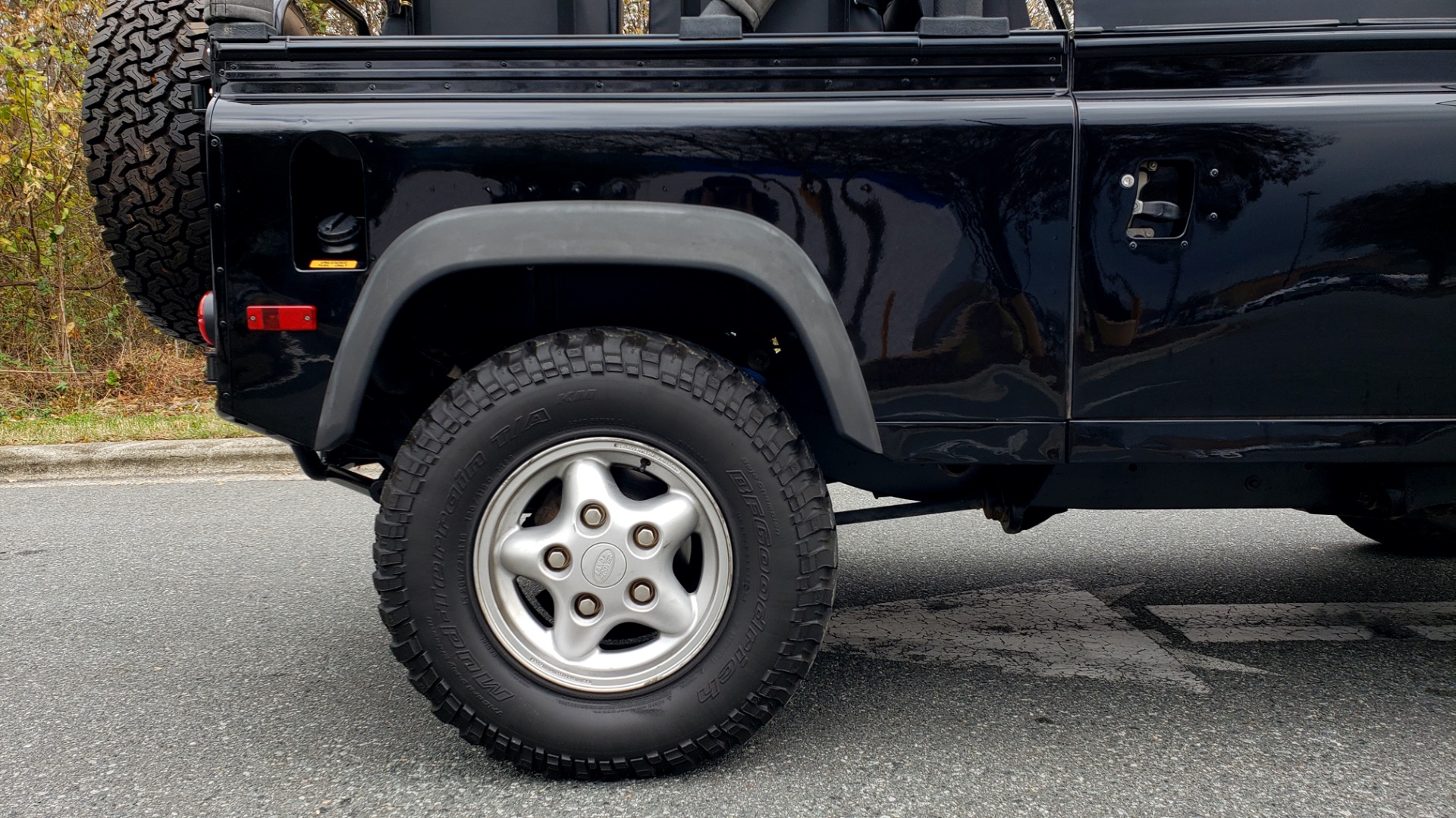 Used 1997 Land Rover DEFENDER 90 NAS SOFT-TOP 4x4 / LOW MILES / SUPER CLEAN for sale Sold at Formula Imports in Charlotte NC 28227 73