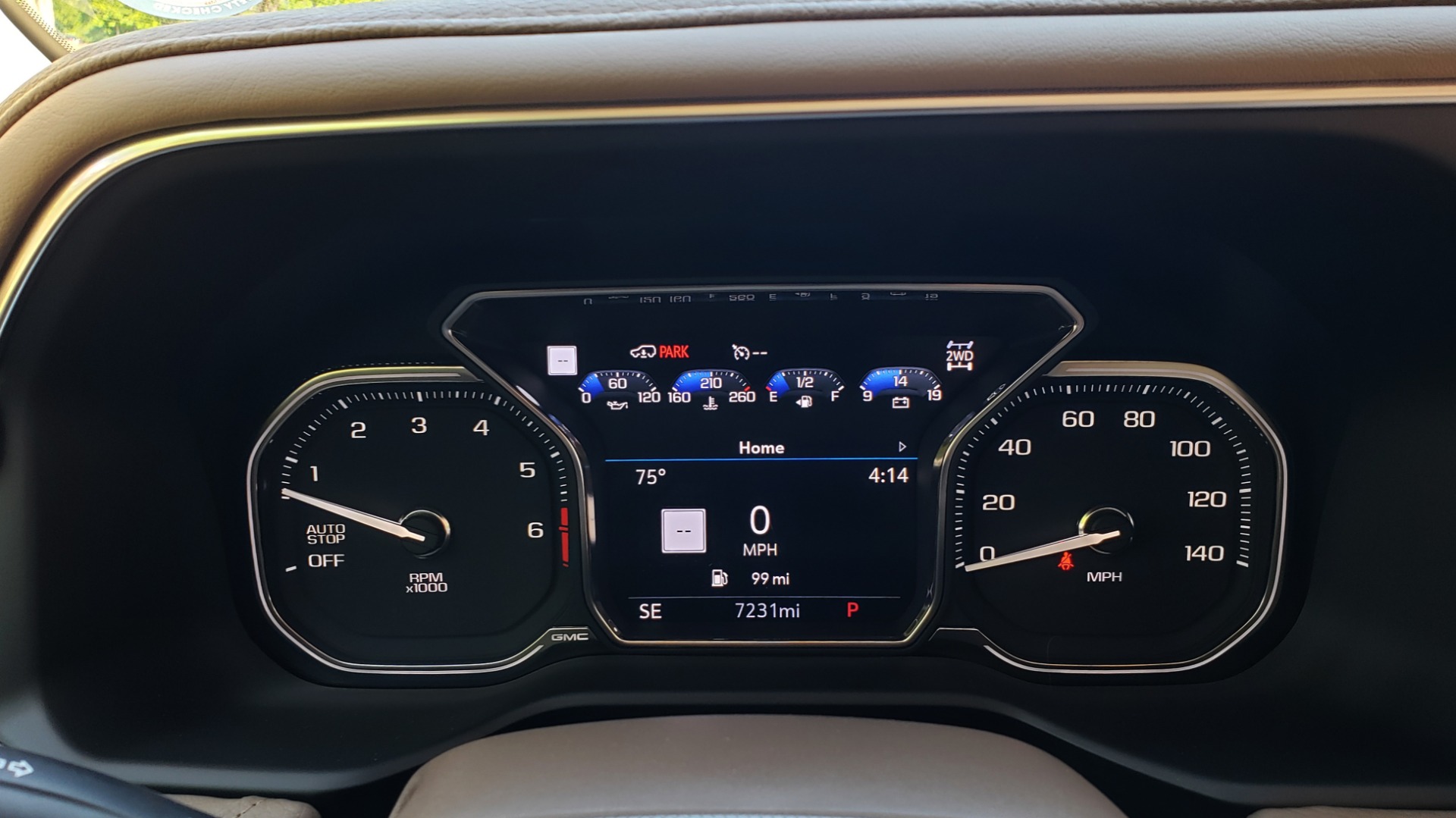 Used 2021 GMC YUKON DENALI PREM / 4WD / NAV / TECH / TRAILER / SECURITY / SUNROOF for sale Sold at Formula Imports in Charlotte NC 28227 33
