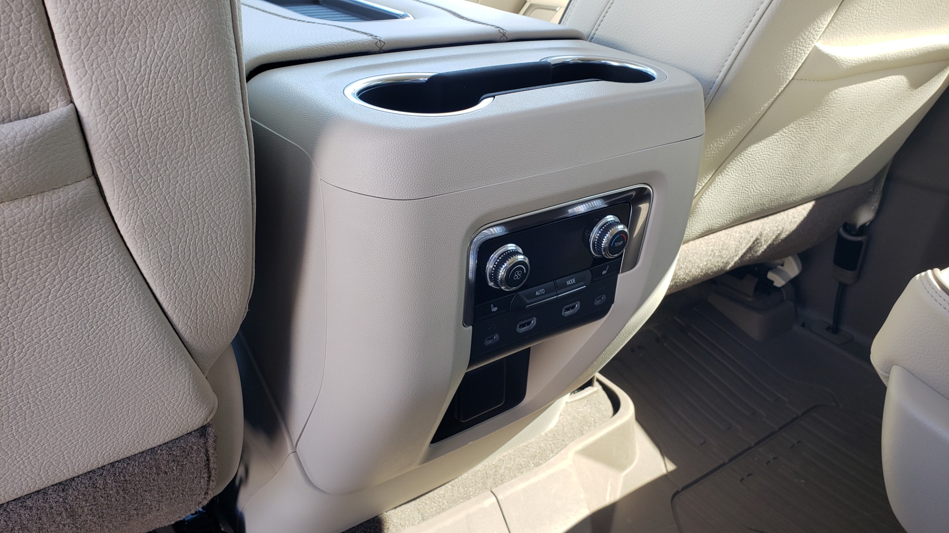 Used 2021 GMC YUKON DENALI PREM / 4WD / NAV / TECH / TRAILER / SECURITY / SUNROOF for sale Sold at Formula Imports in Charlotte NC 28227 57