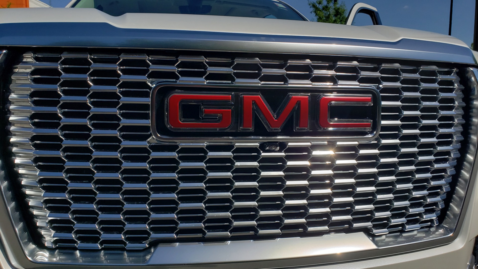 Used 2021 GMC YUKON DENALI PREM / 4WD / NAV / TECH / TRAILER / SECURITY / SUNROOF for sale Sold at Formula Imports in Charlotte NC 28227 78