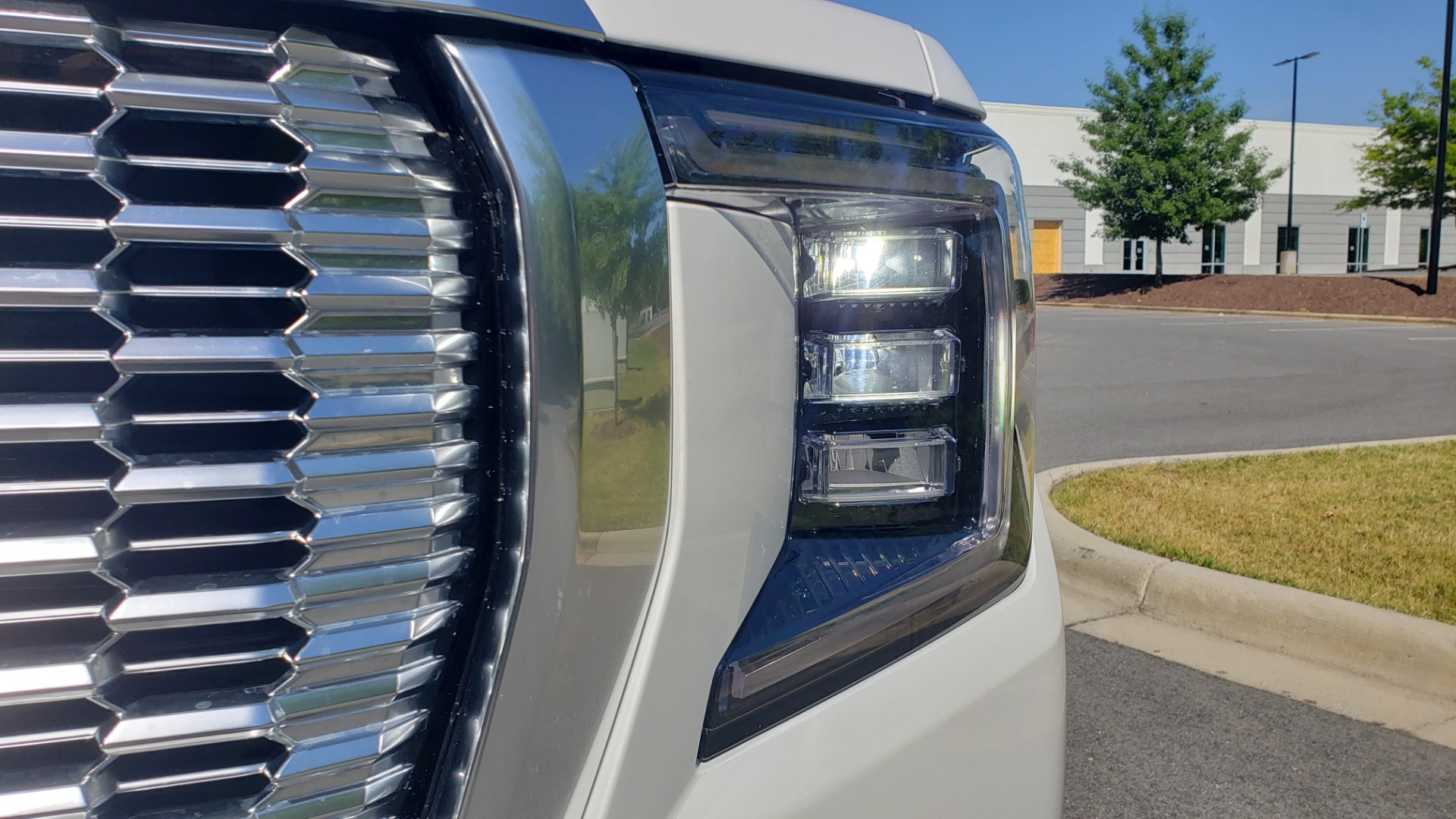 Used 2021 GMC YUKON DENALI PREM / 4WD / NAV / TECH / TRAILER / SECURITY / SUNROOF for sale Sold at Formula Imports in Charlotte NC 28227 79
