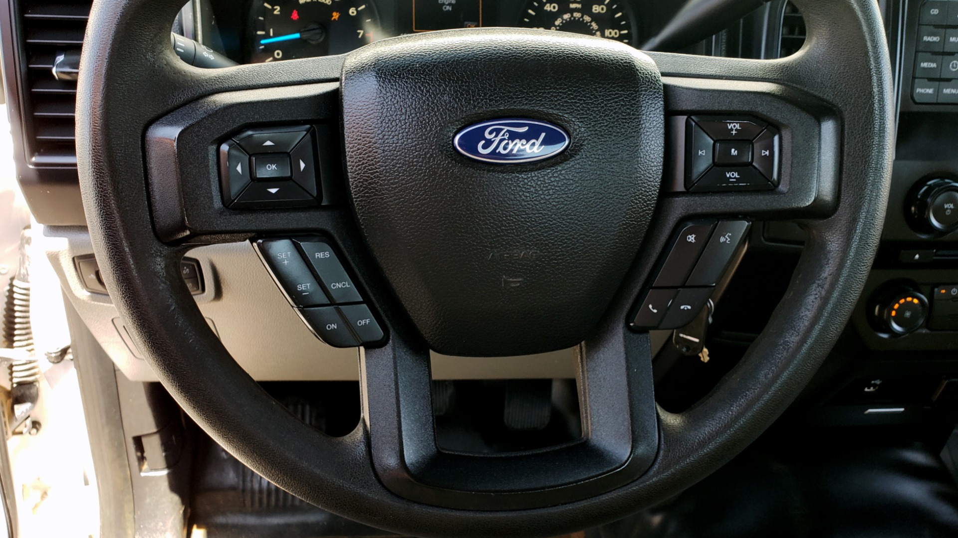 Used 2016 Ford F-150 XL 4X2 REGULAR CAB / 3.5L V6 / 6-SPD AUTO / CRUISE CONTROL for sale Sold at Formula Imports in Charlotte NC 28227 30