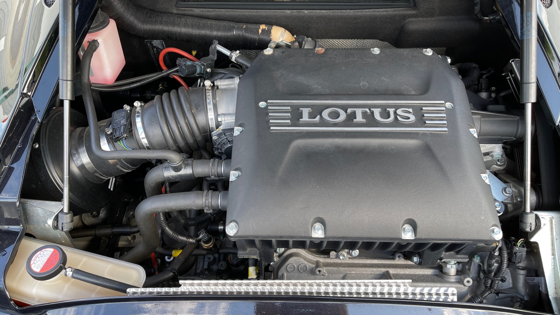 Used 2017 Lotus EVORA 400 COUPE / 3.5L SUPERCHARGED V6 / PDL SHIFT AUTO / NAV / REARVIEW for sale Sold at Formula Imports in Charlotte NC 28227 33