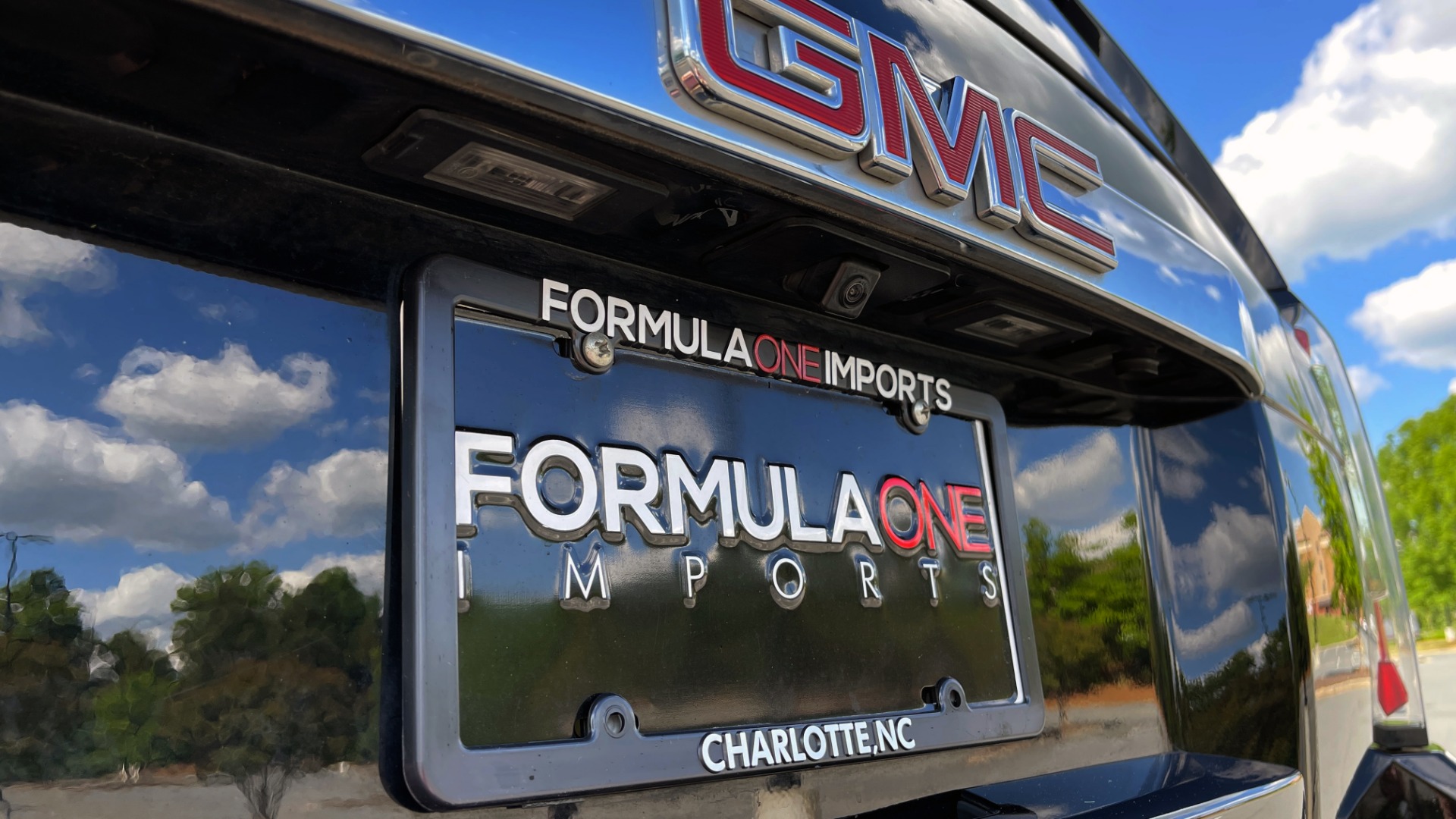 Used 2017 GMC YUKON DENALI 4WD / OPEN ROAD / NAV / ENTERTAINMENT / SUNROOF / ADAPT CRUISE for sale Sold at Formula Imports in Charlotte NC 28227 30