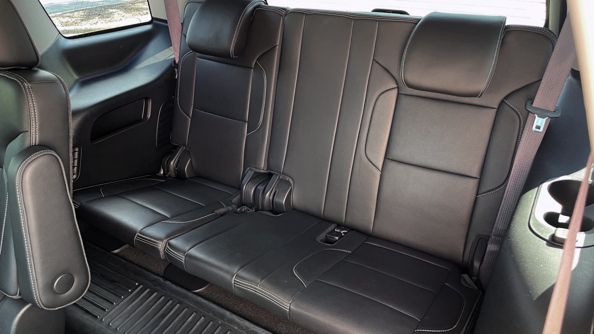Used 2017 GMC YUKON DENALI 4WD / OPEN ROAD / NAV / ENTERTAINMENT / SUNROOF / ADAPT CRUISE for sale Sold at Formula Imports in Charlotte NC 28227 87