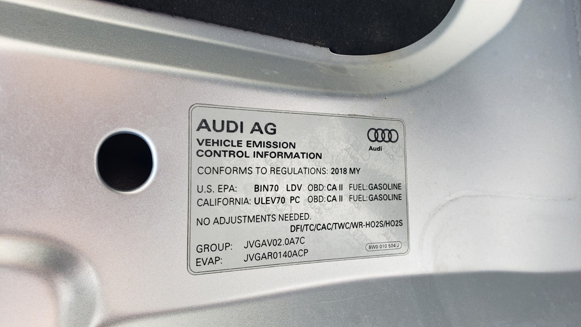Used 2018 Audi A4 PREMIUM PLUS 2.0T / NAV / SUNROOF / B&O SND / CLD WTHR / REARVIEW for sale Sold at Formula Imports in Charlotte NC 28227 16
