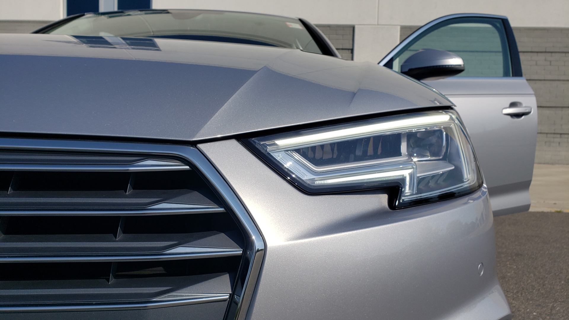 Used 2018 Audi A4 PREMIUM PLUS 2.0T / NAV / SUNROOF / B&O SND / CLD WTHR / REARVIEW for sale Sold at Formula Imports in Charlotte NC 28227 24