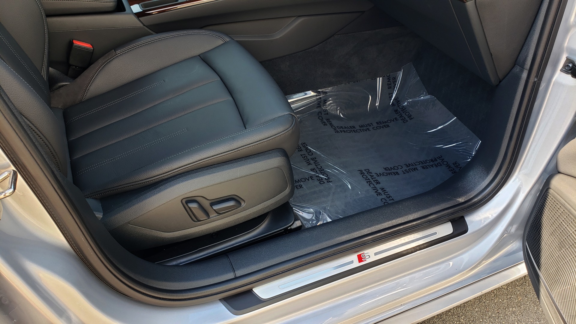 Used 2018 Audi A4 PREMIUM PLUS 2.0T / NAV / SUNROOF / B&O SND / CLD WTHR / REARVIEW for sale Sold at Formula Imports in Charlotte NC 28227 67