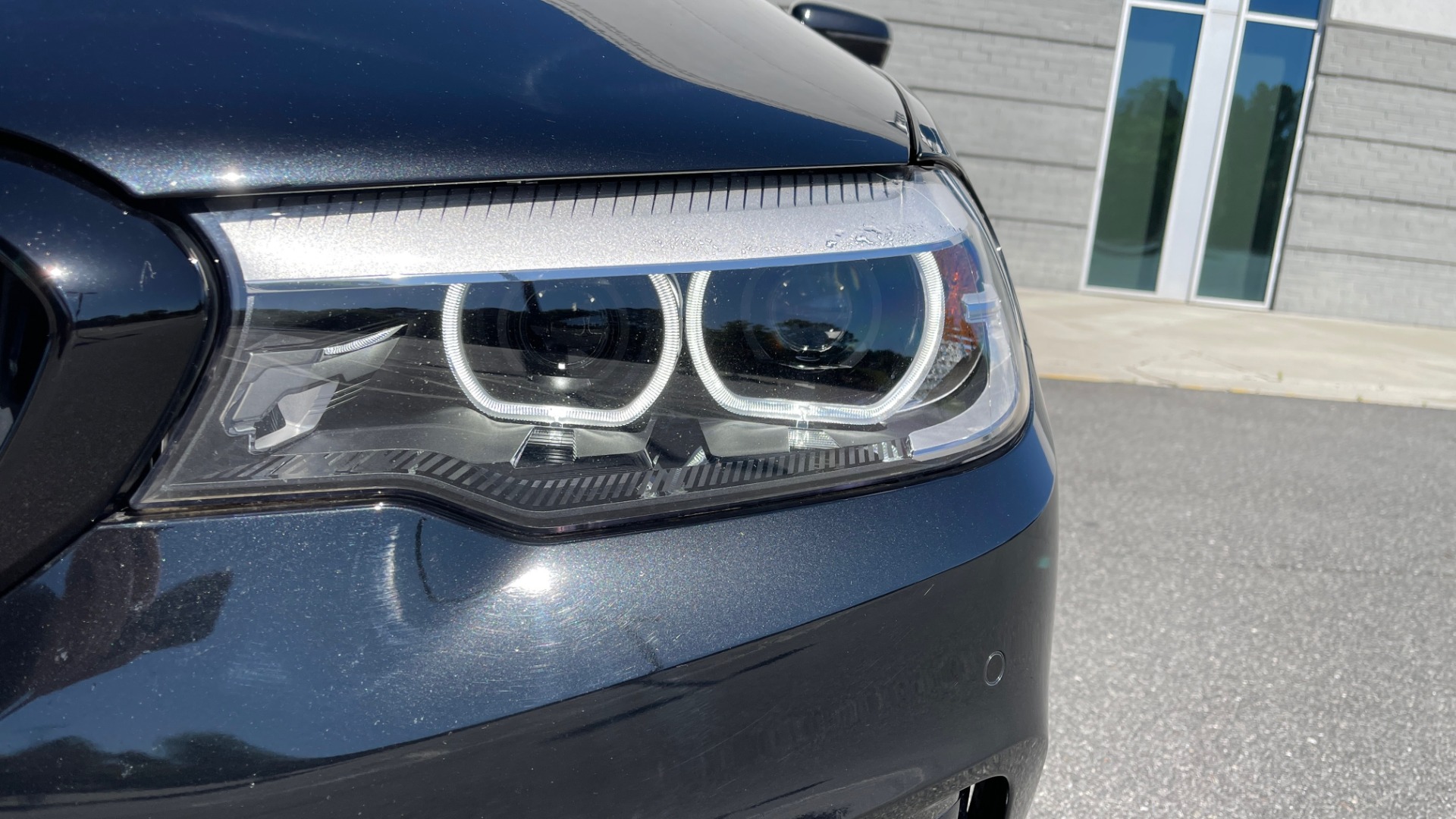 Used 2018 BMW 5 SERIES 540I XDRIVE PREMIUM / NAV / PARK ASST / WIRELESS CHARGING H/K SND for sale Sold at Formula Imports in Charlotte NC 28227 15