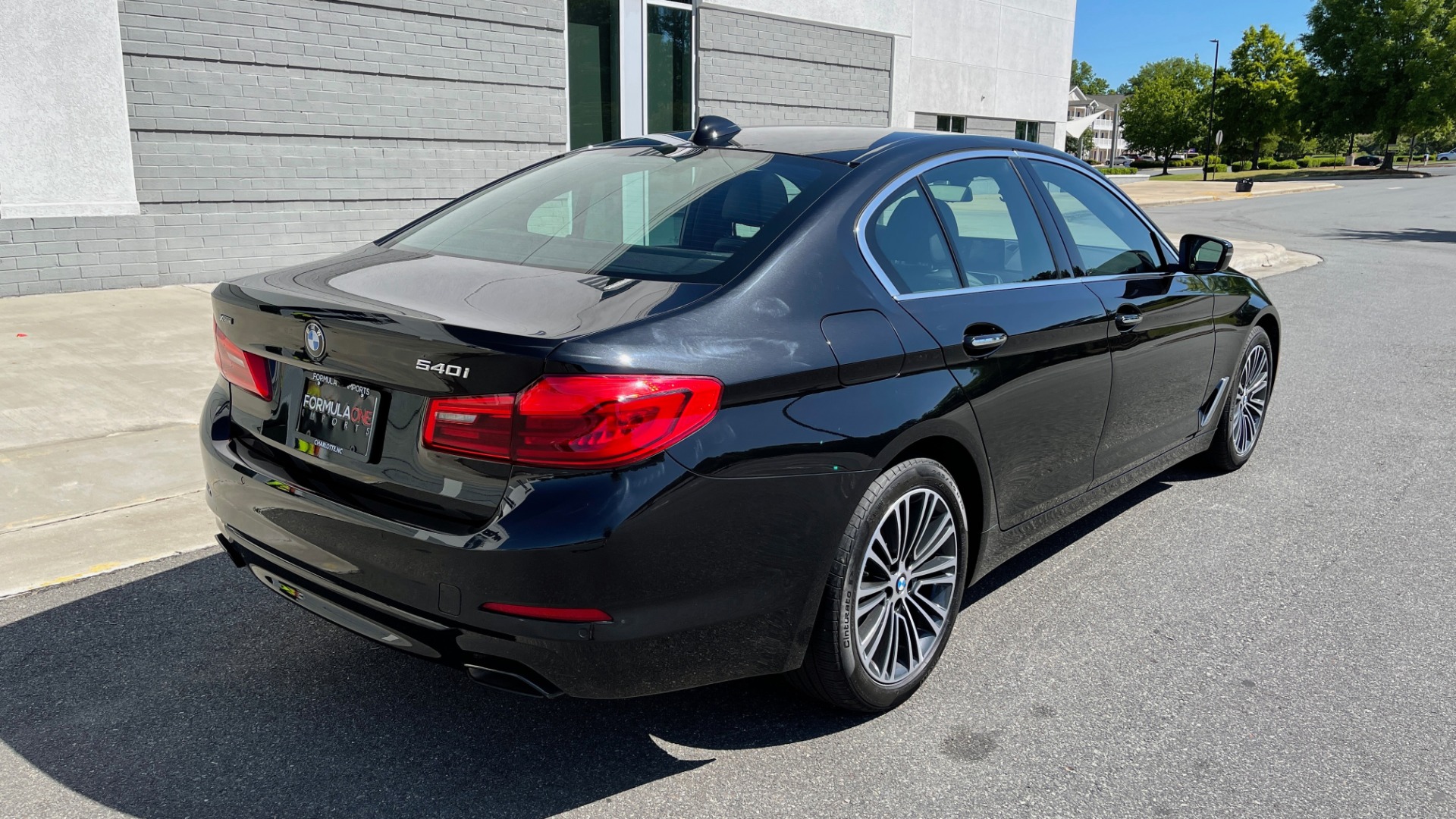 Used 2018 BMW 5 SERIES 540I XDRIVE PREMIUM / NAV / PARK ASST / WIRELESS CHARGING H/K SND for sale Sold at Formula Imports in Charlotte NC 28227 2