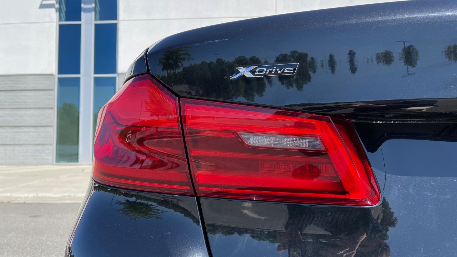 Used 2018 BMW 5 SERIES 540I XDRIVE PREMIUM / NAV / PARK ASST / WIRELESS CHARGING H/K SND for sale Sold at Formula Imports in Charlotte NC 28227 20
