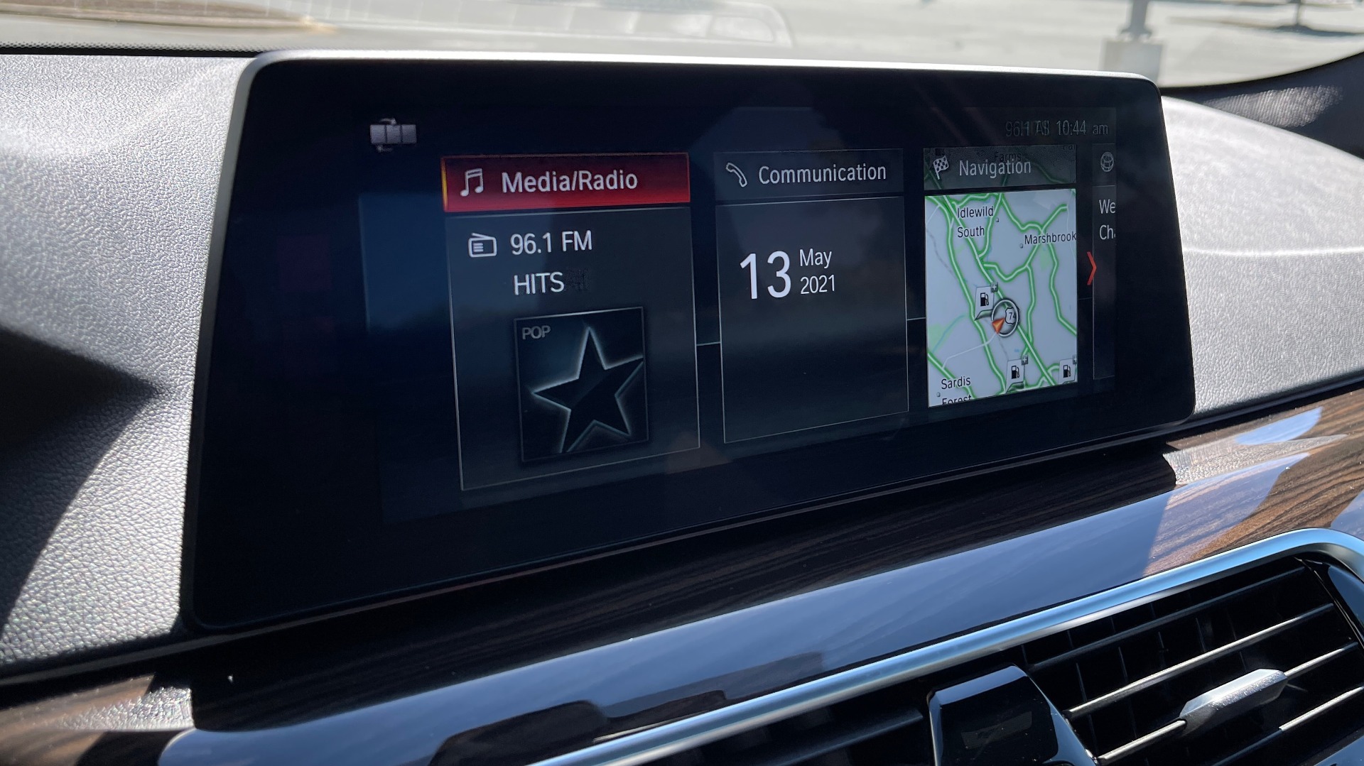 Used 2018 BMW 5 SERIES 540I XDRIVE PREMIUM / NAV / PARK ASST / WIRELESS CHARGING H/K SND for sale Sold at Formula Imports in Charlotte NC 28227 55