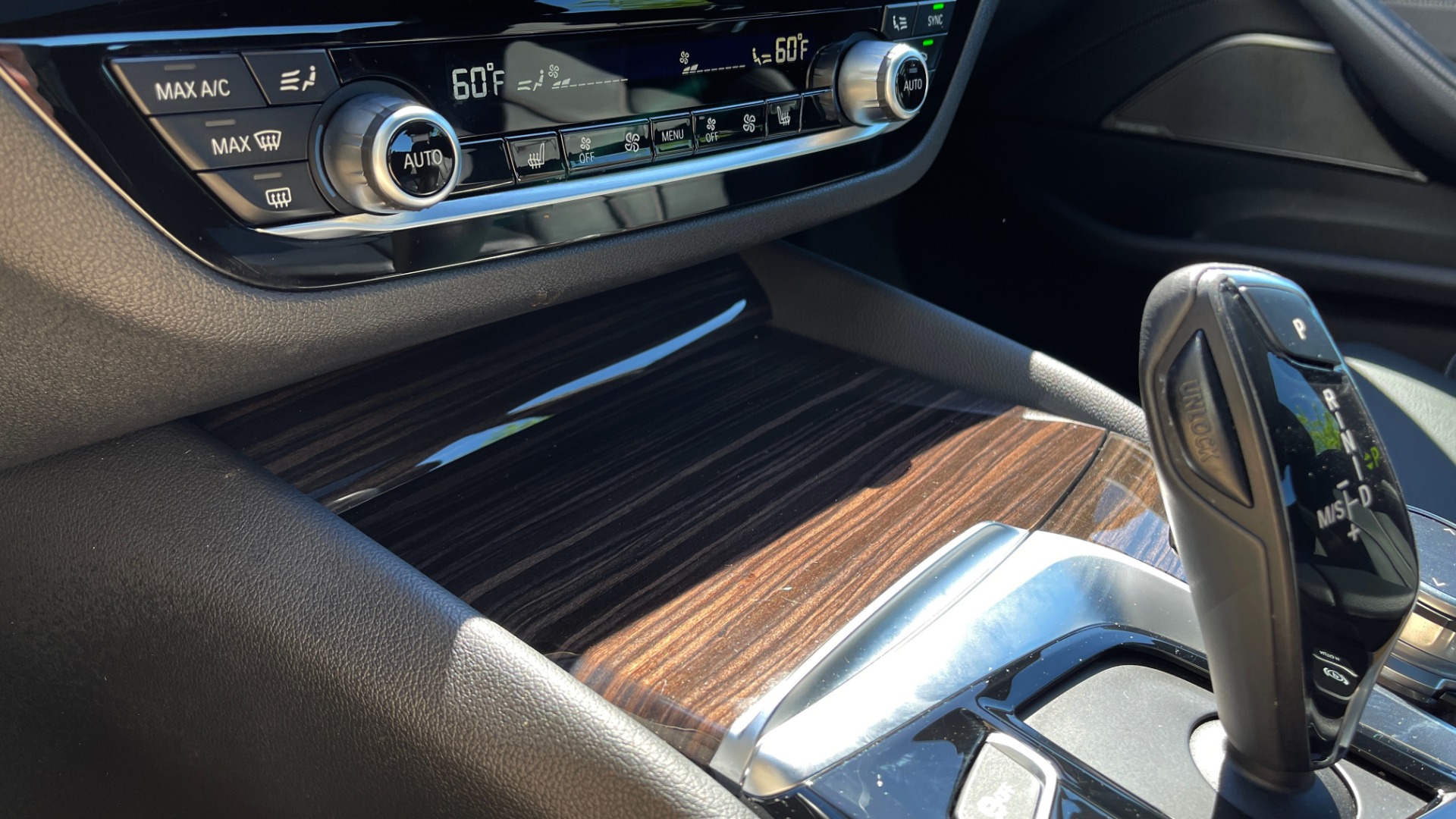 Used 2018 BMW 5 SERIES 540I XDRIVE PREMIUM / NAV / PARK ASST / WIRELESS CHARGING H/K SND for sale Sold at Formula Imports in Charlotte NC 28227 58