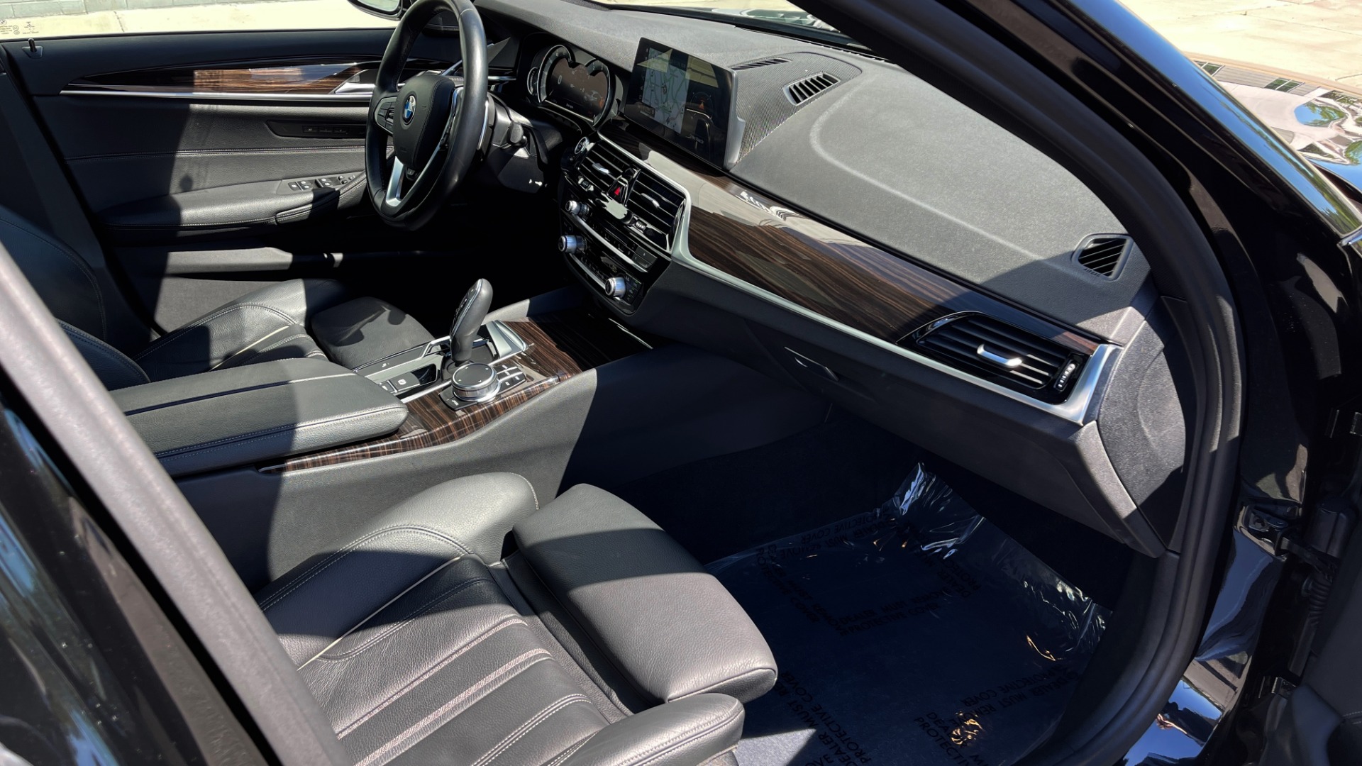 Used 2018 BMW 5 SERIES 540I XDRIVE PREMIUM / NAV / PARK ASST / WIRELESS CHARGING H/K SND for sale Sold at Formula Imports in Charlotte NC 28227 78