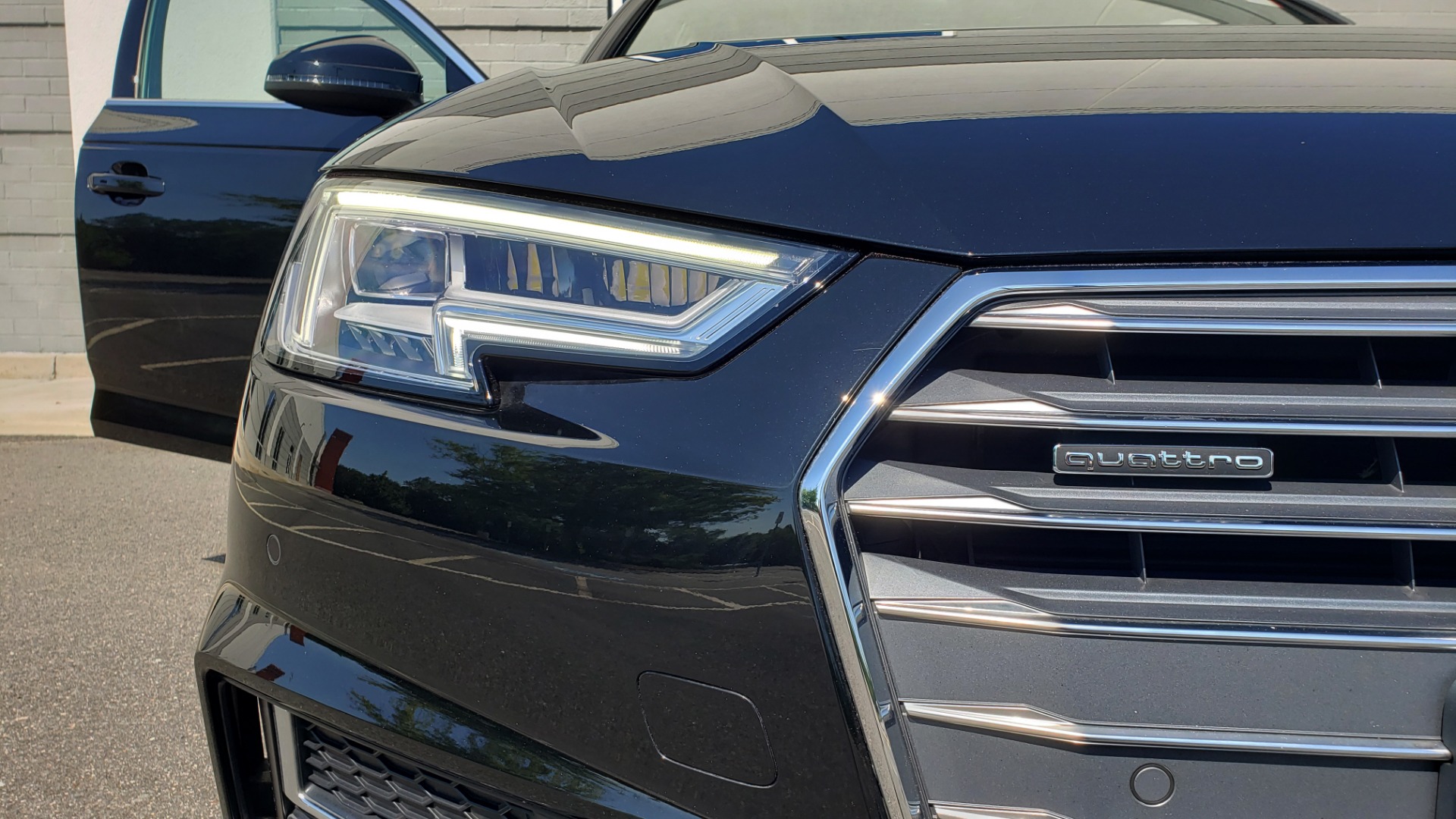 Used 2018 Audi A4 PREMIUM PLUS 2.0T / NAV / SUNROOF / B&O SND / CLD WTHR / REARVIEW for sale Sold at Formula Imports in Charlotte NC 28227 21