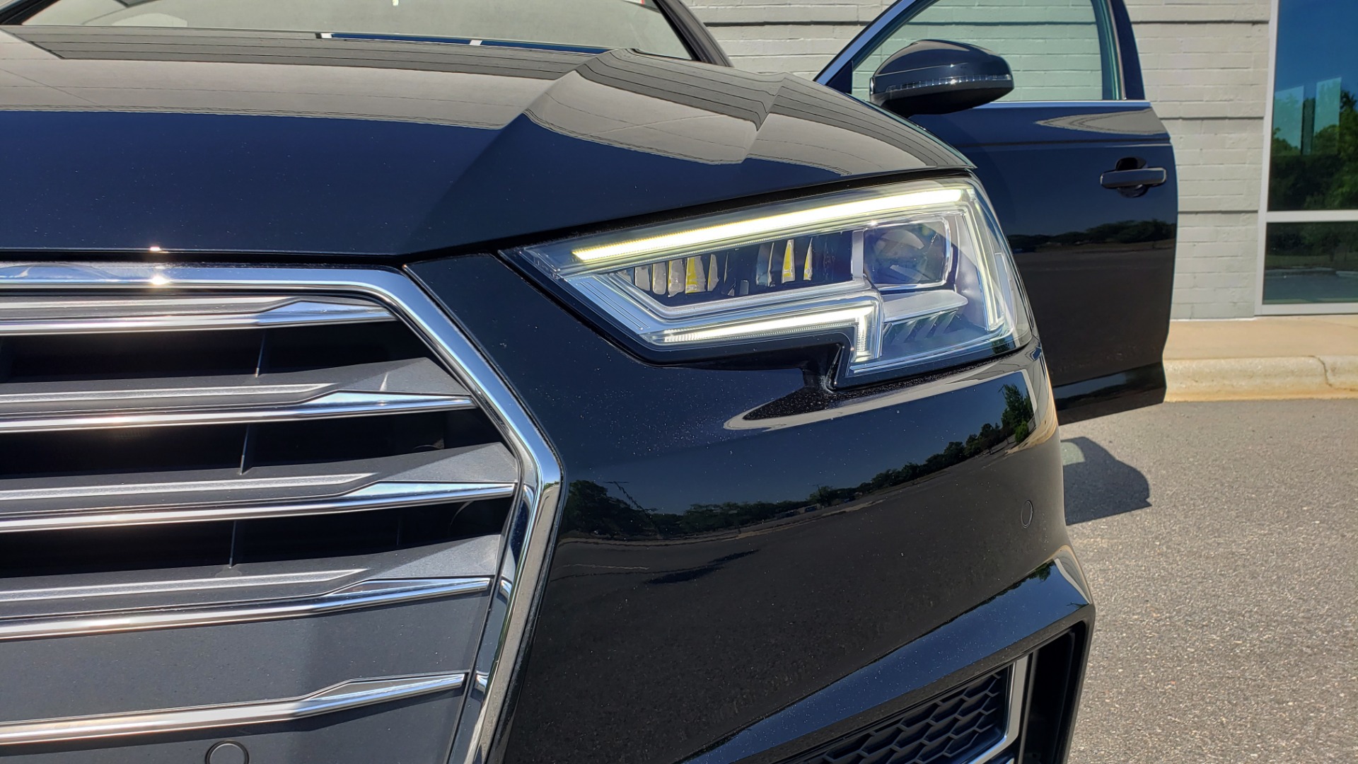 Used 2018 Audi A4 PREMIUM PLUS 2.0T / NAV / SUNROOF / B&O SND / CLD WTHR / REARVIEW for sale Sold at Formula Imports in Charlotte NC 28227 22
