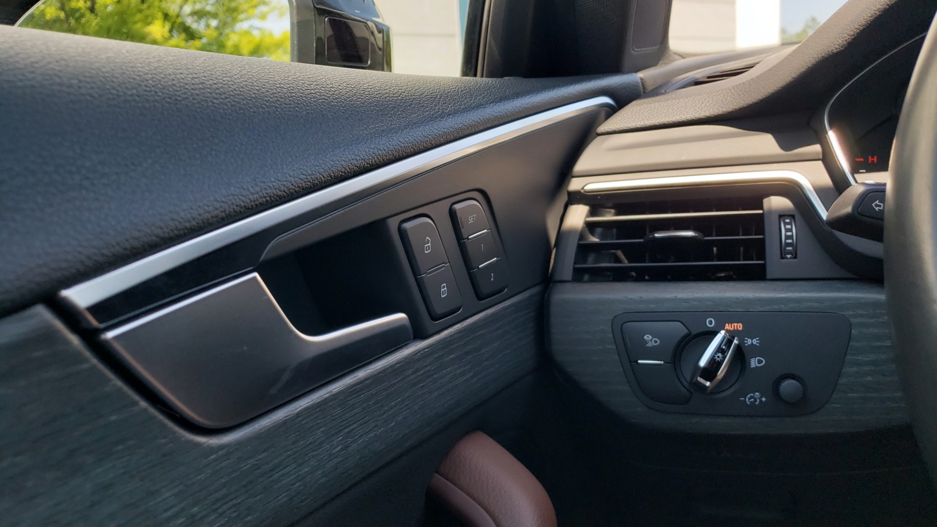 Used 2018 Audi A4 PREMIUM PLUS 2.0T / NAV / SUNROOF / B&O SND / CLD WTHR / REARVIEW for sale Sold at Formula Imports in Charlotte NC 28227 36