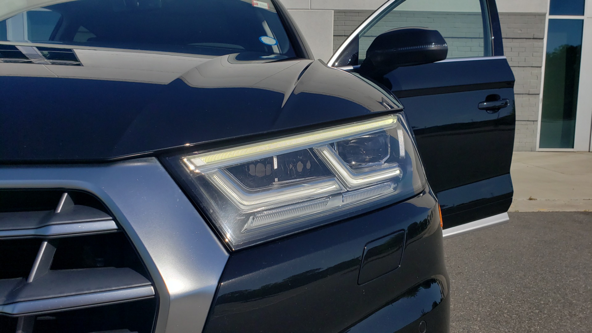 Used 2018 Audi Q5 PREMIUM PLUS / NAV / B&O SND / CLD WTHR / SUNROOF / REARVIEW for sale Sold at Formula Imports in Charlotte NC 28227 23