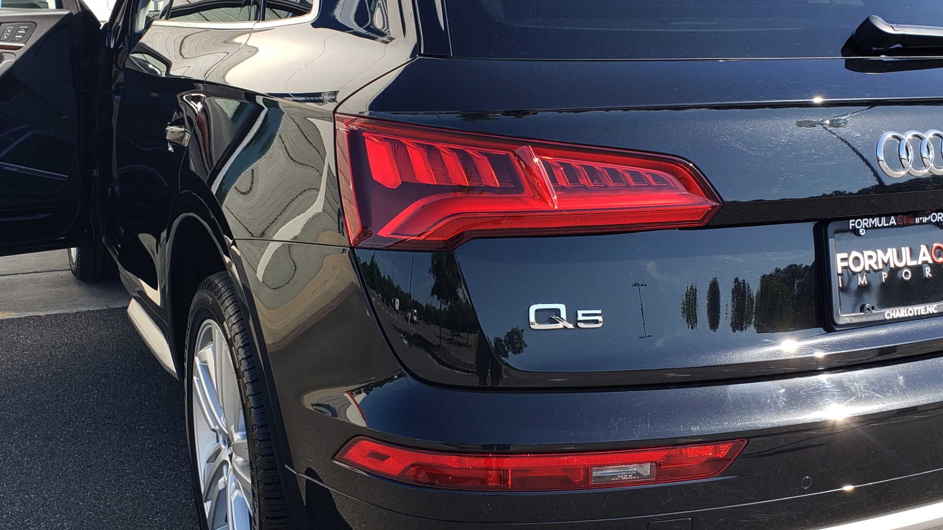Used 2018 Audi Q5 PREMIUM PLUS / NAV / B&O SND / CLD WTHR / SUNROOF / REARVIEW for sale Sold at Formula Imports in Charlotte NC 28227 28